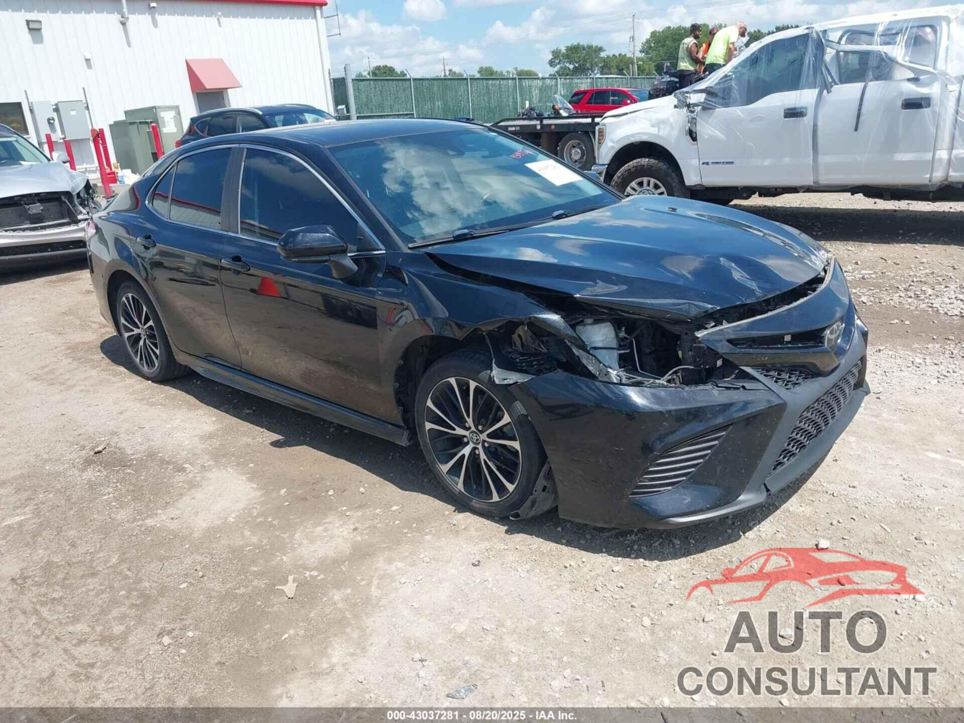 TOYOTA CAMRY 2020 - 4T1G11AK6LU931130