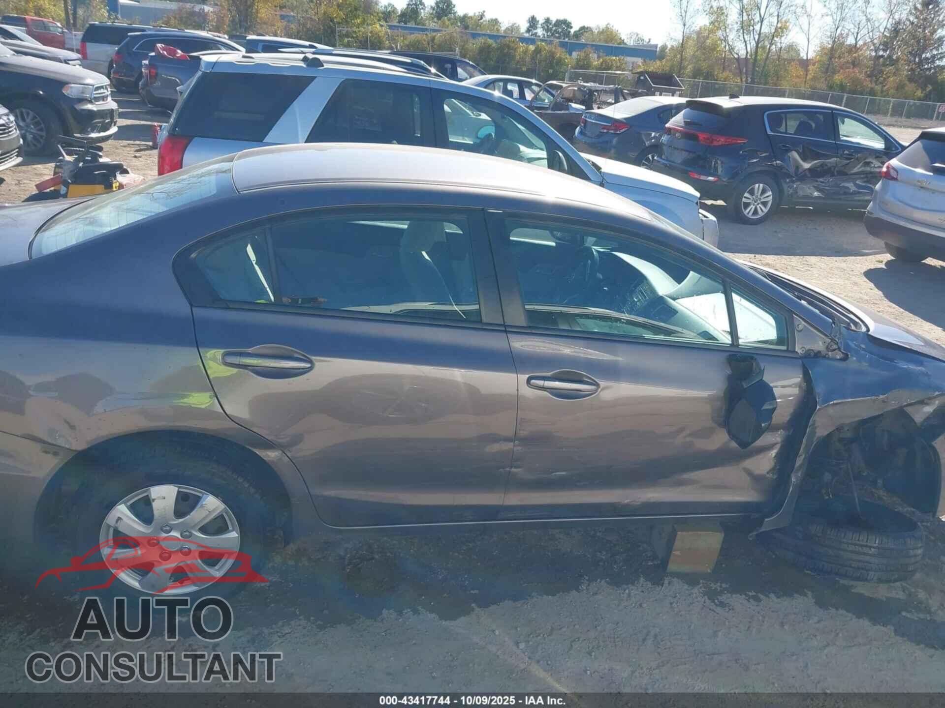 HONDA CIVIC 2013 - 19XFB2F55DE095591