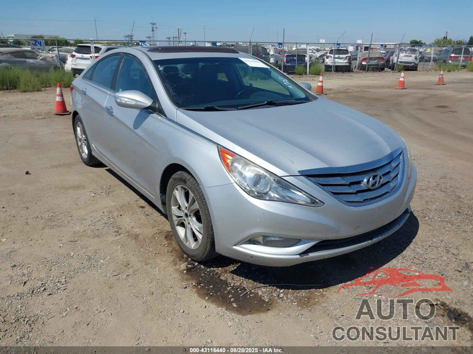 HYUNDAI SONATA 2011 - 5NPEC4AC0BH117290