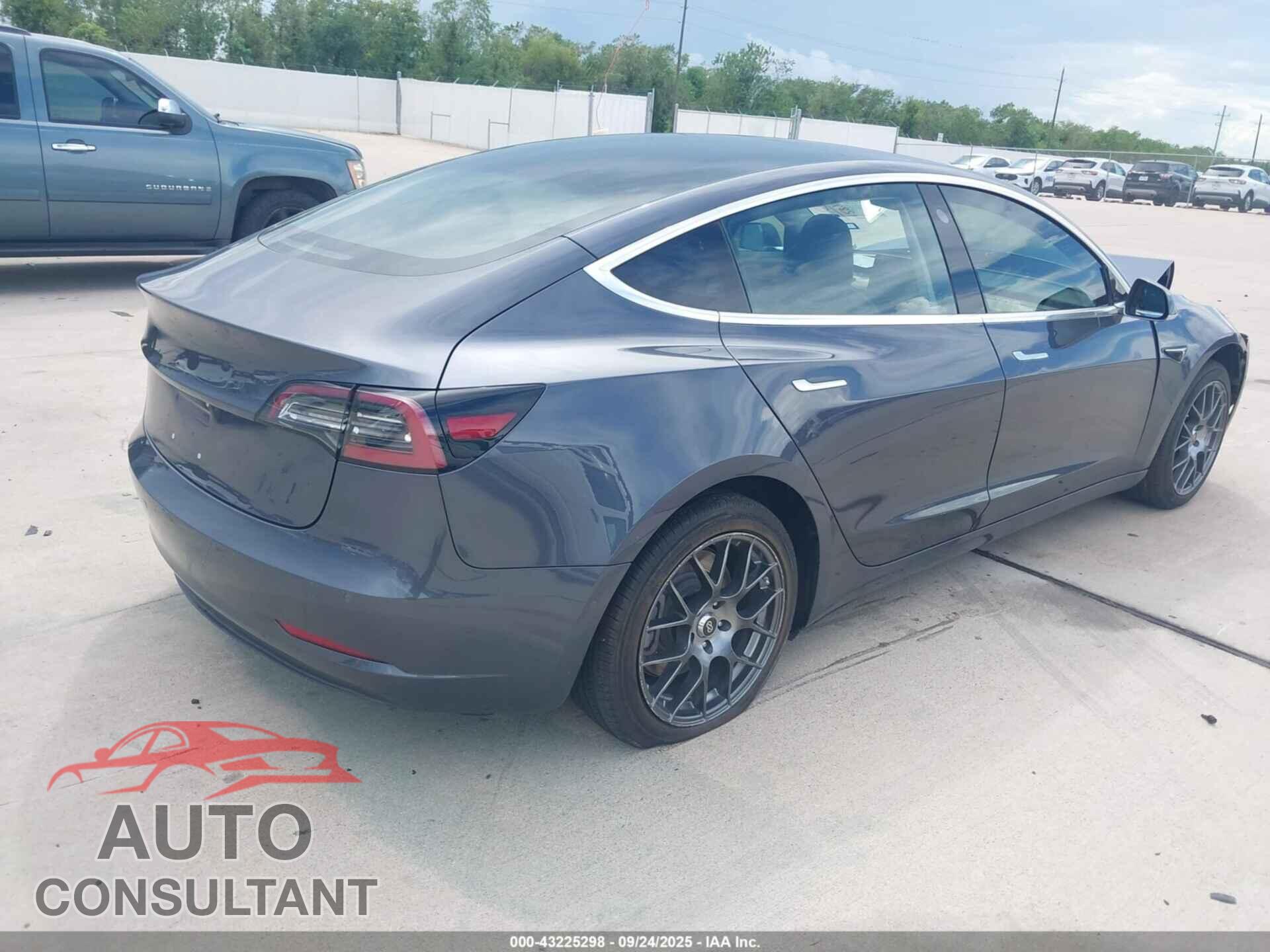 TESLA MODEL 3 2018 - 5YJ3E1EA9JF046497