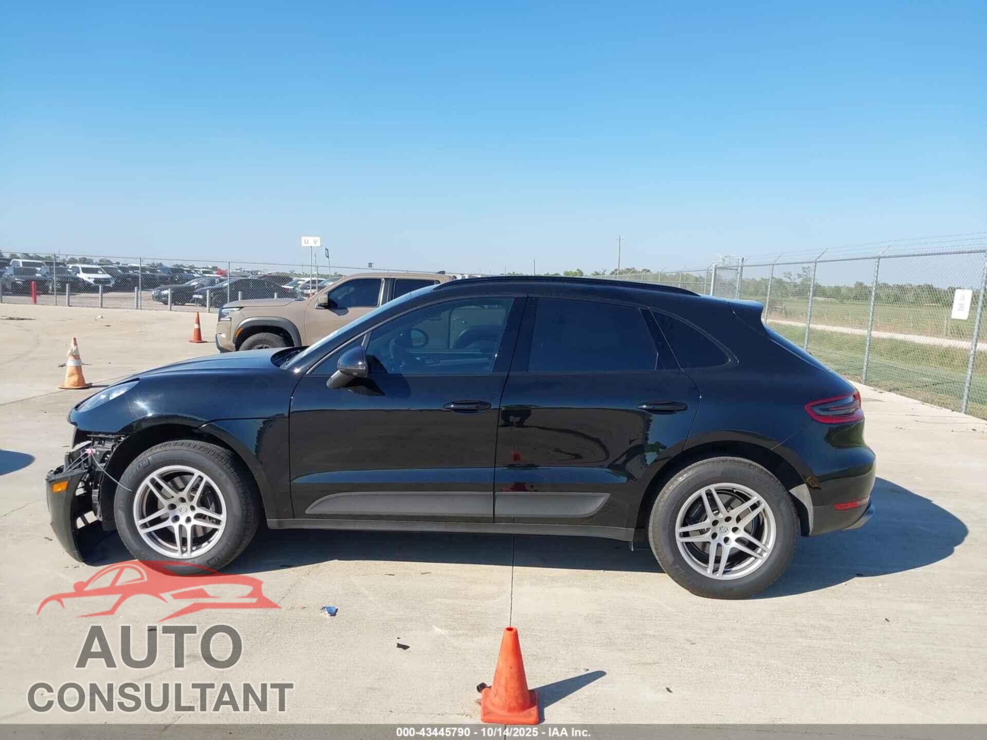 PORSCHE MACAN 2017 - WP1AA2A52HLB81425