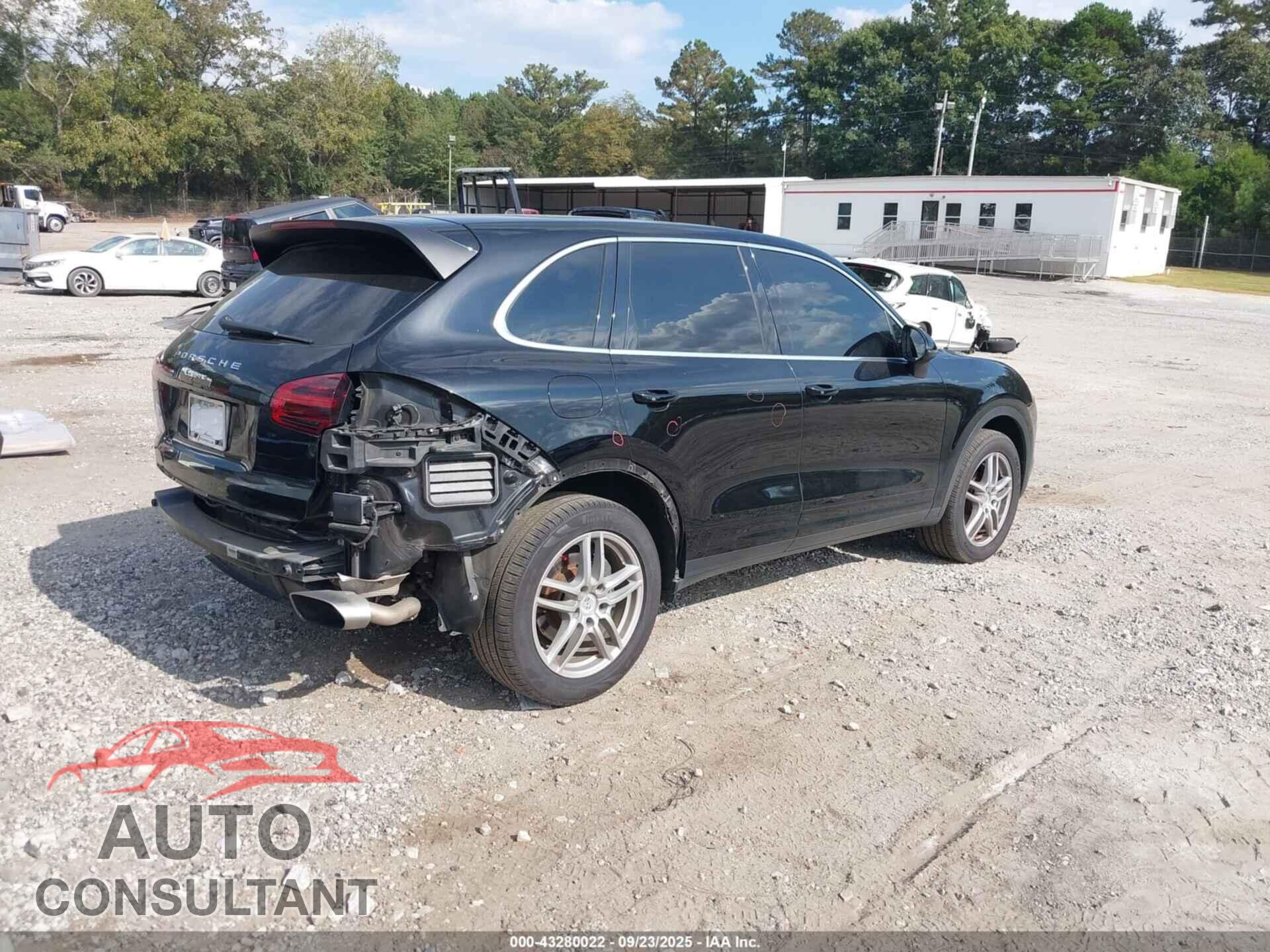 PORSCHE CAYENNE 2016 - WP1AA2A29GKA36246