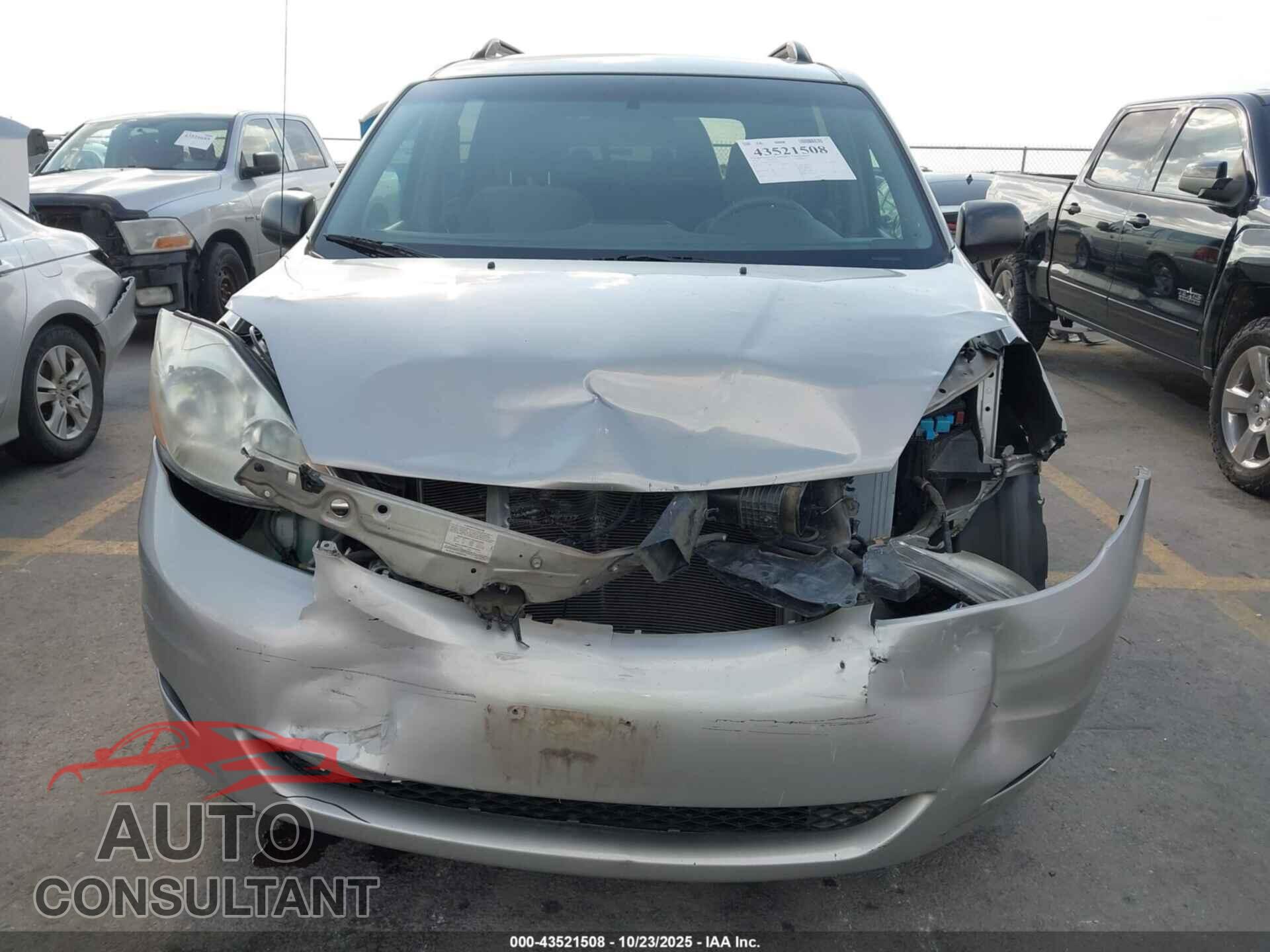 TOYOTA SIENNA 2010 - 5TDKK4CC9AS333473