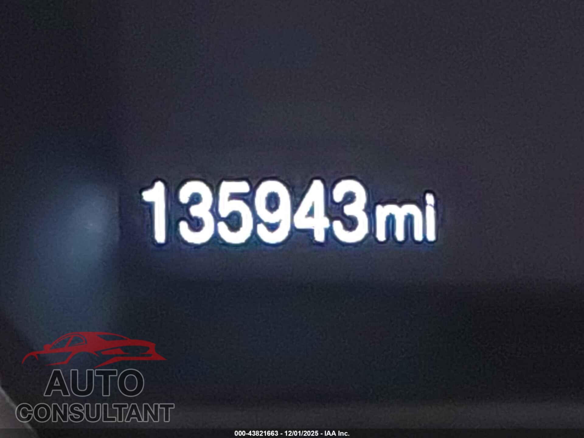 FORD FOCUS 2017 - 1FADP3F22HL309184