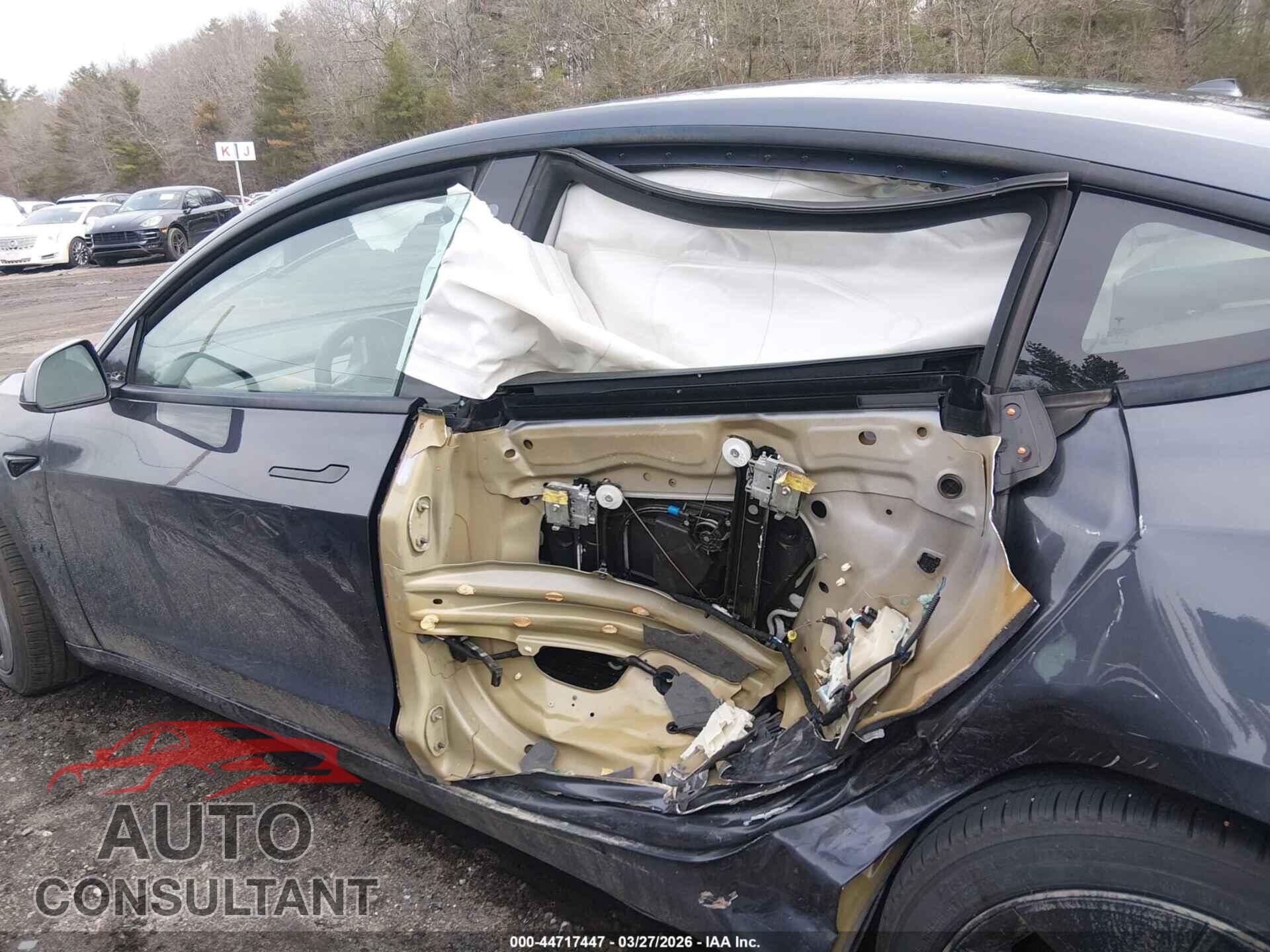 TESLA MODEL 3 2021 - 5YJ3E1EB9MF961010