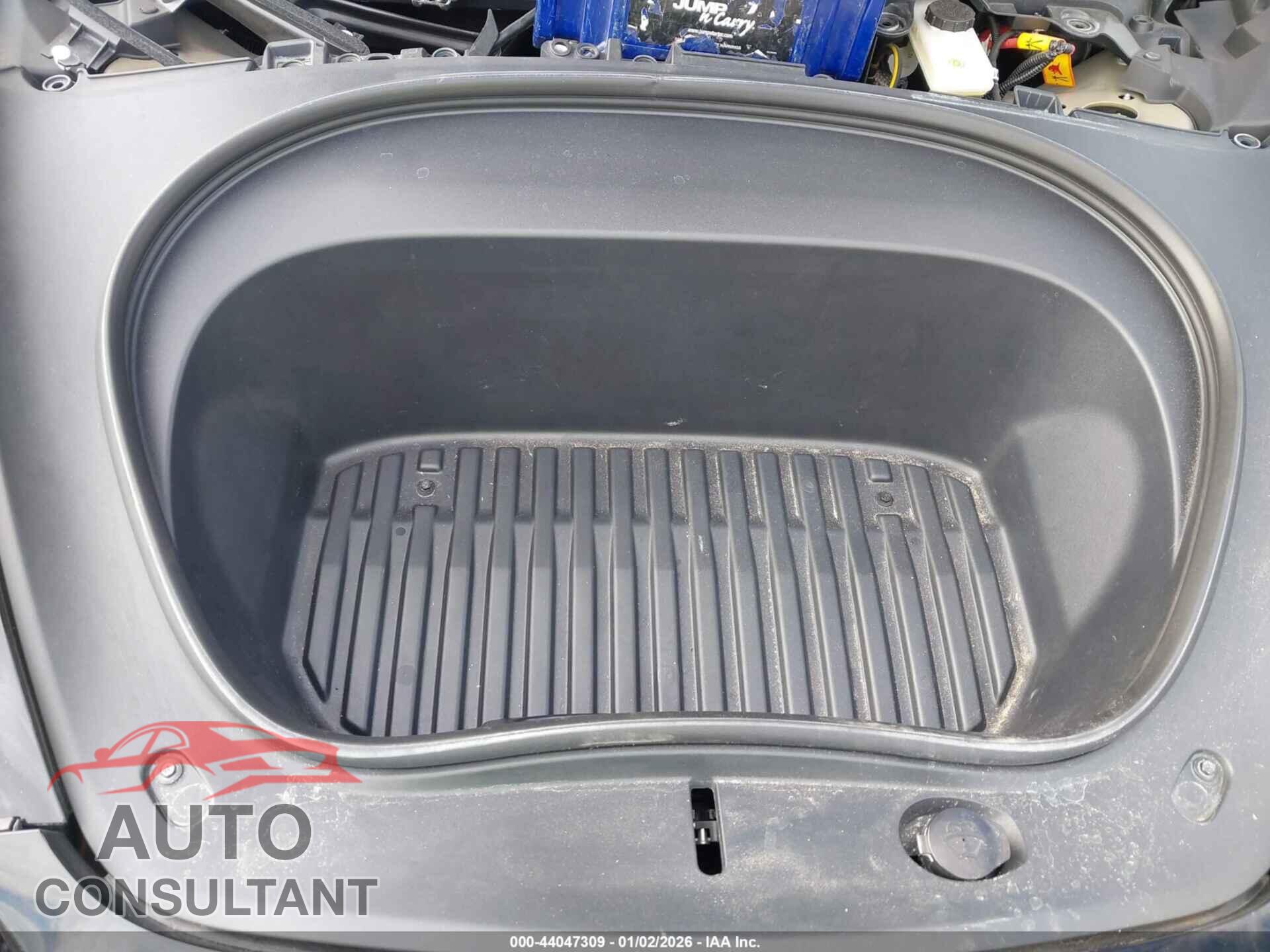 TESLA MODEL 3 2024 - 5YJ3E1EB3RF793680