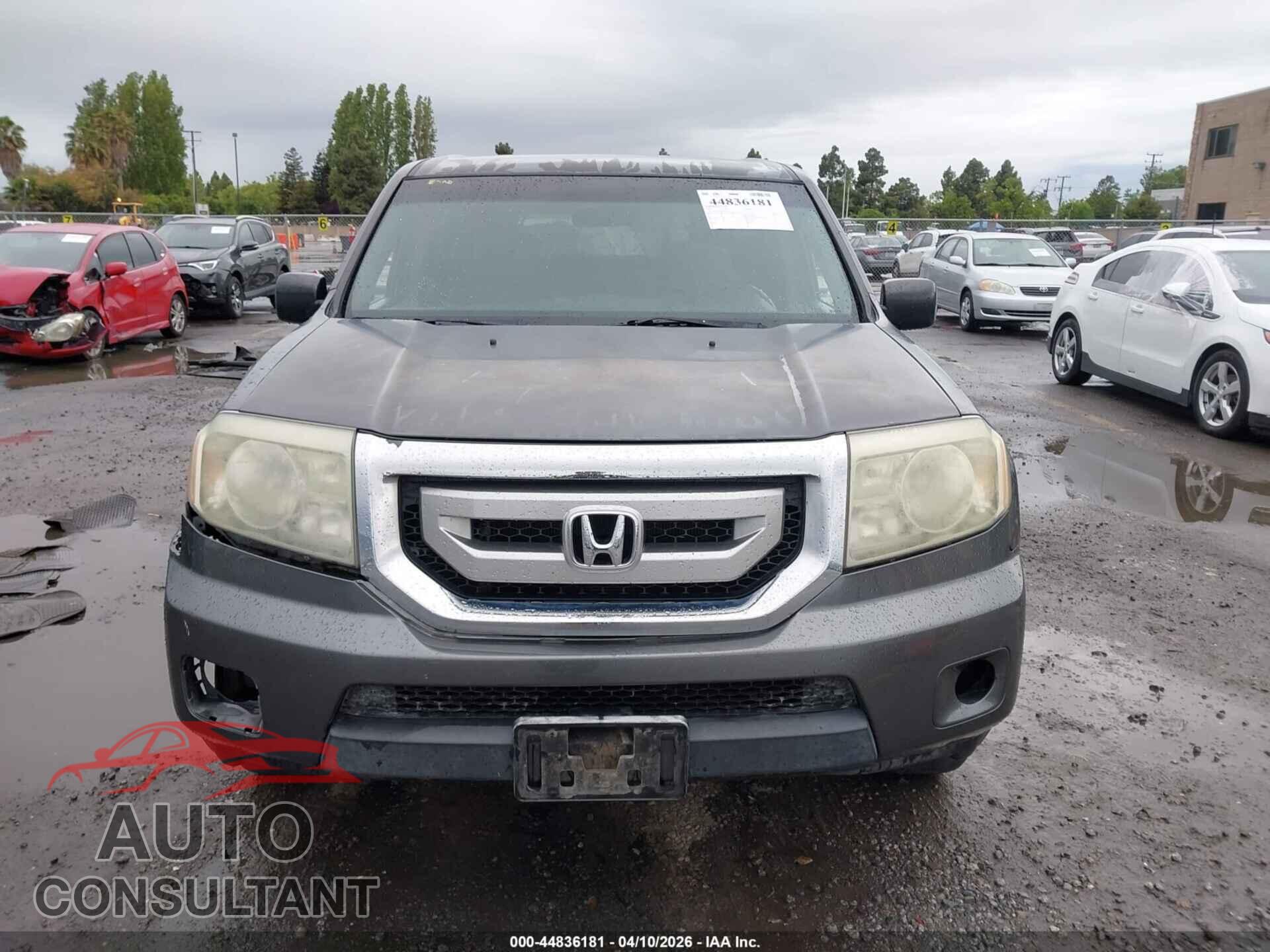 HONDA PILOT 2011 - 5FNYF3H29BB027100