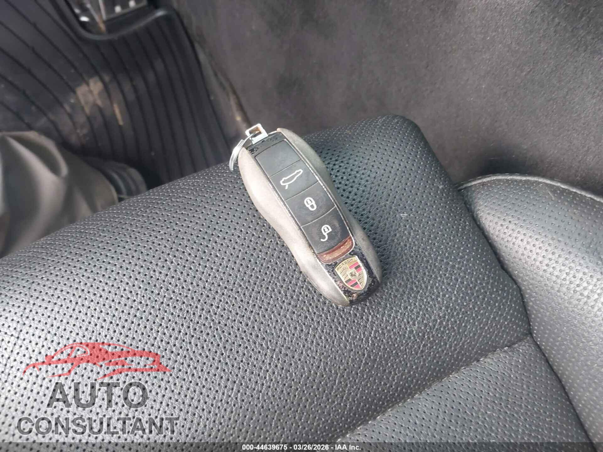 PORSCHE PANAMERA 2011 - WP0AA2A75BL011957