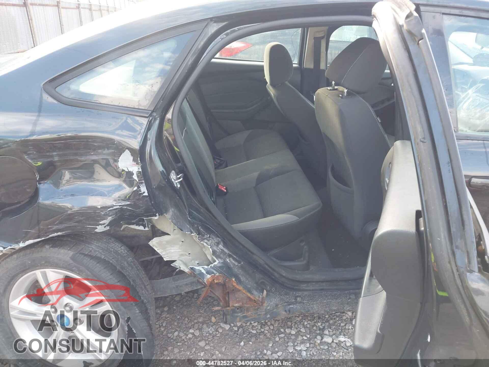 FORD FOCUS 2013 - 1FADP3F26DL219403