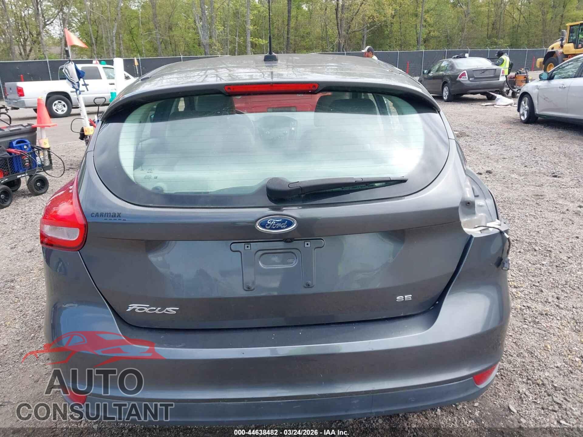 FORD FOCUS 2017 - 1FADP3K2XHL200901