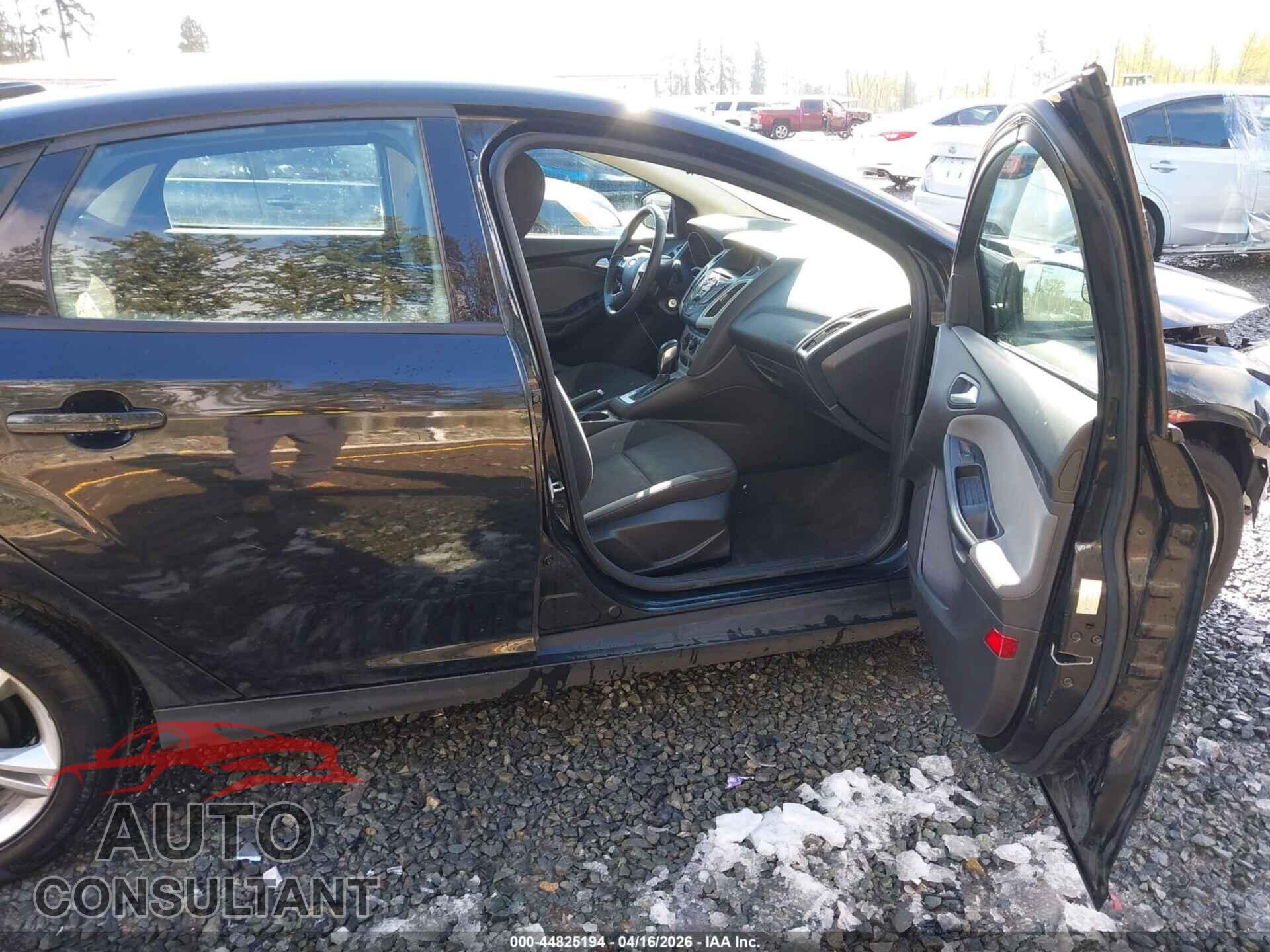 FORD FOCUS 2013 - 1FADP3F26DL289998
