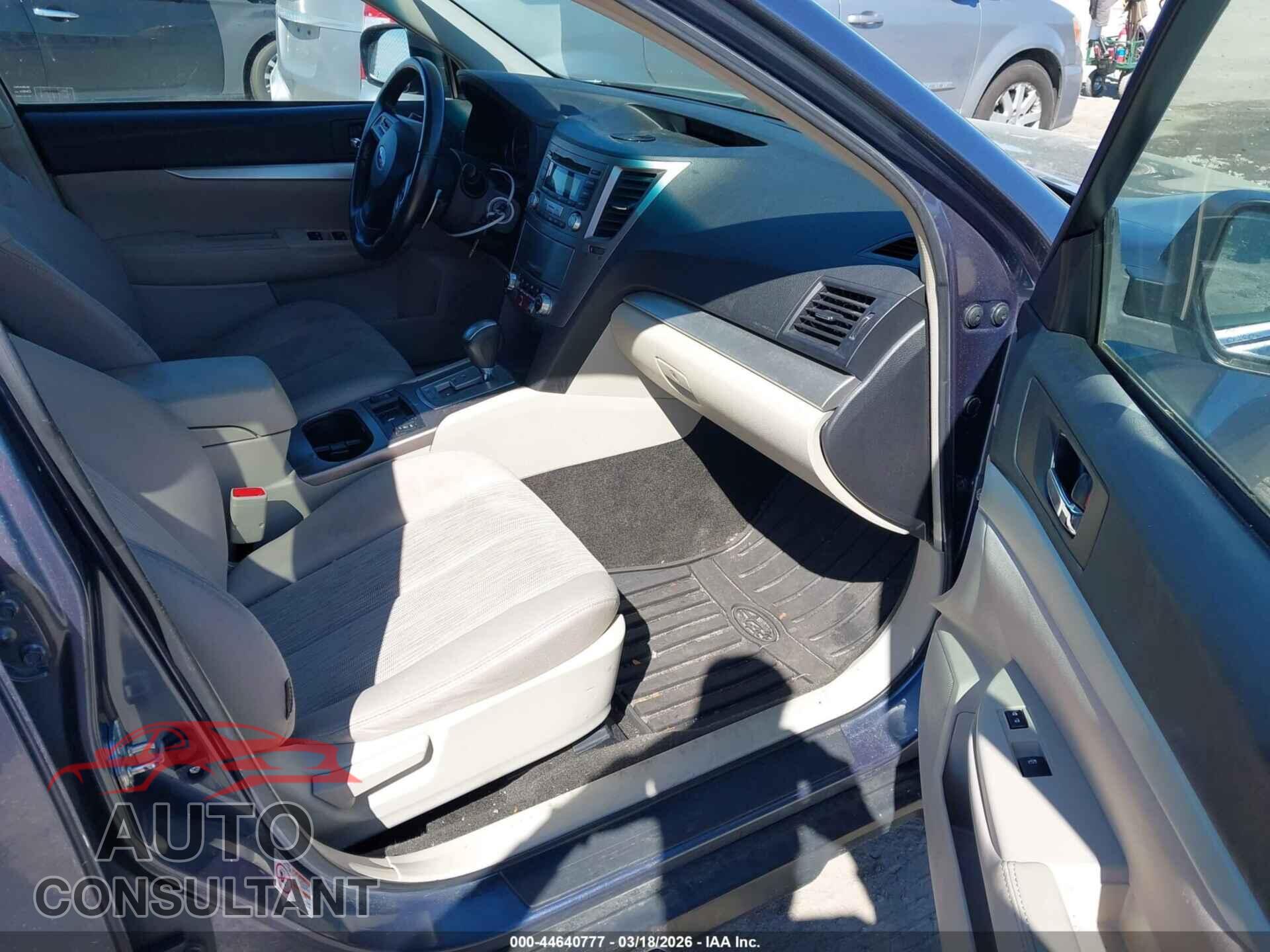 SUBARU OUTBACK 2013 - 4S4BRCCC4D3296534