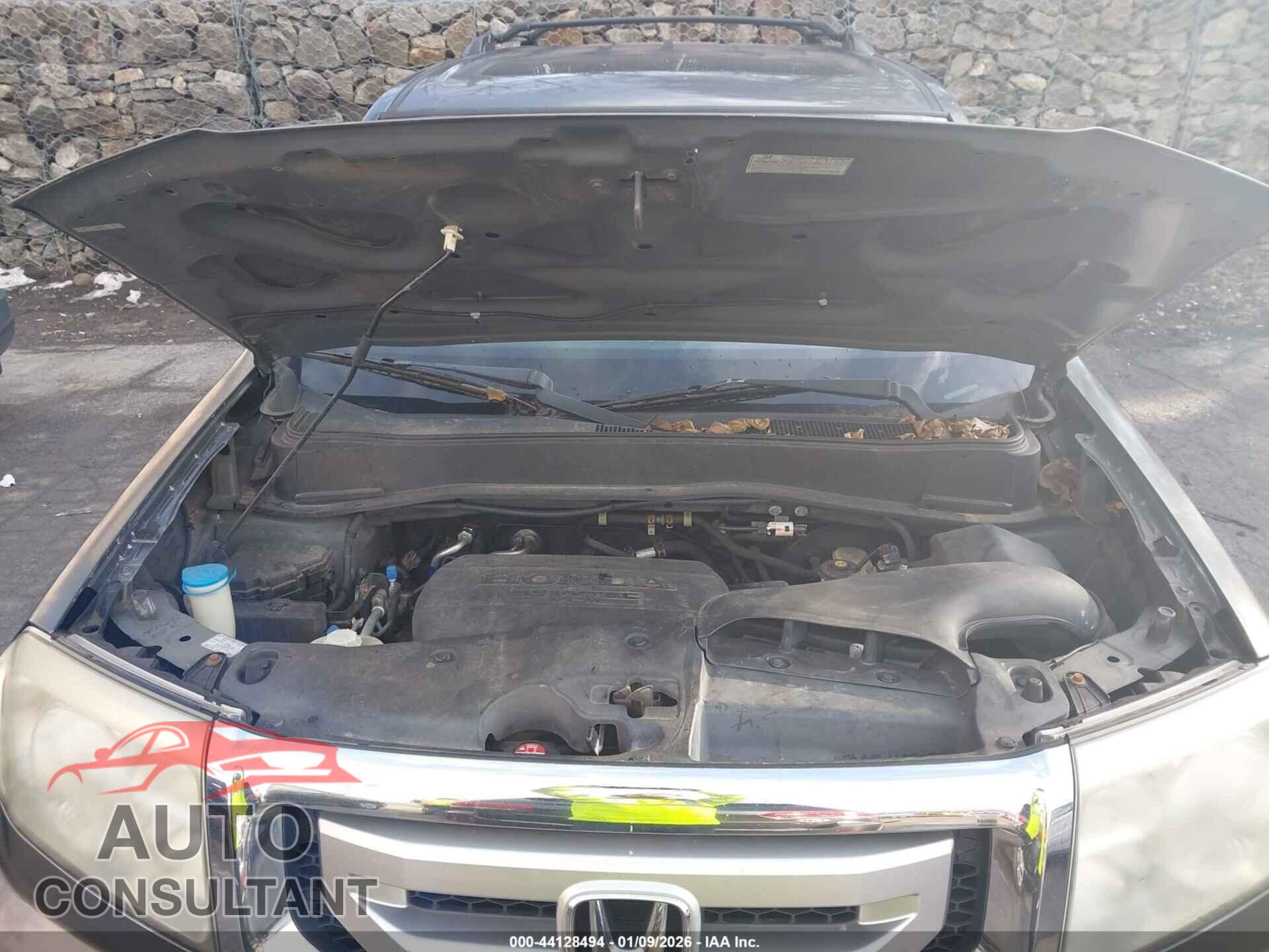 HONDA PILOT 2011 - 5FNYF4H90BB019745