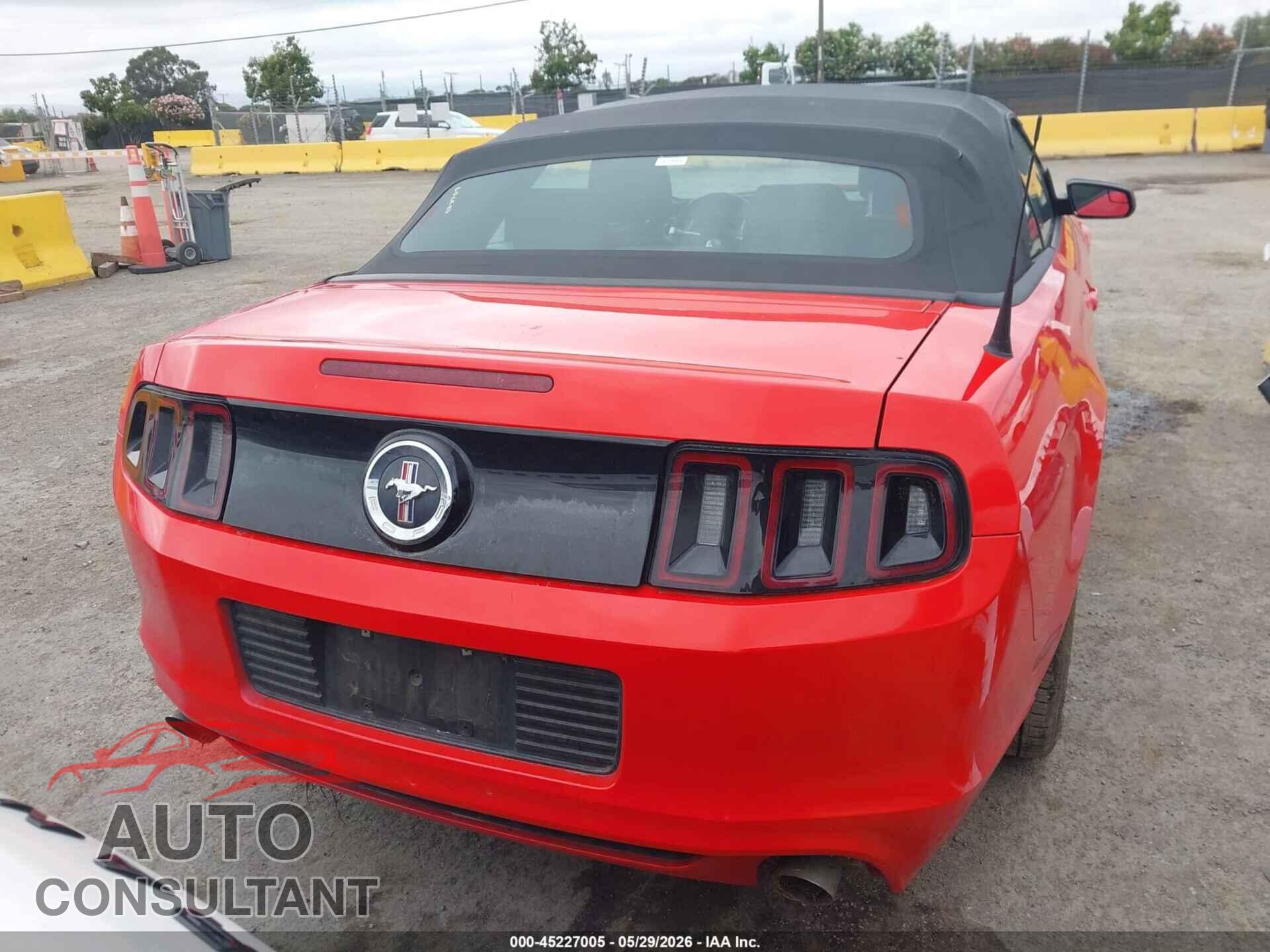 FORD MUSTANG 2014 - 1ZVBP8EM4E5285663