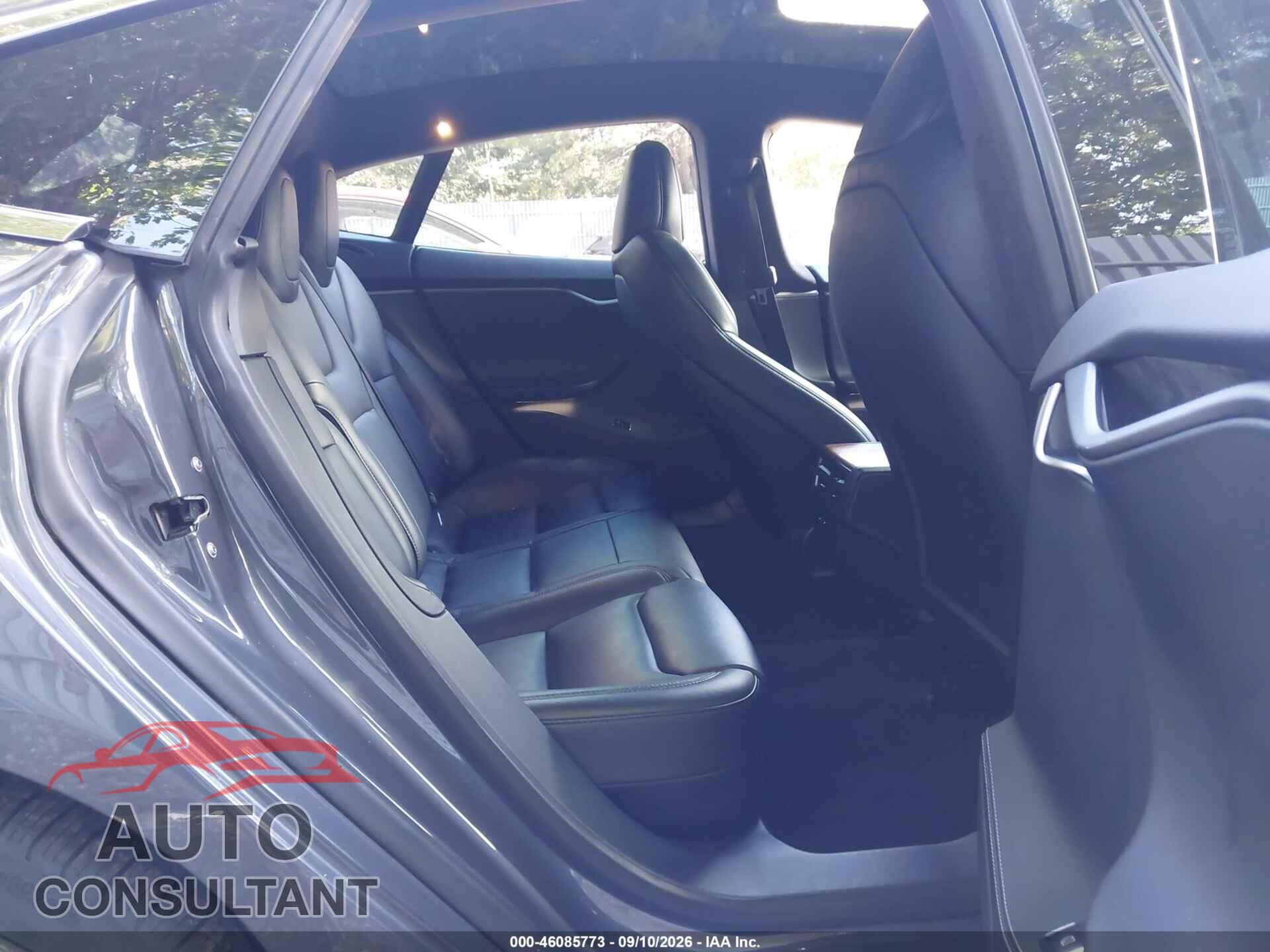 TESLA MODEL S 2021 - 5YJSA1E21MF425515