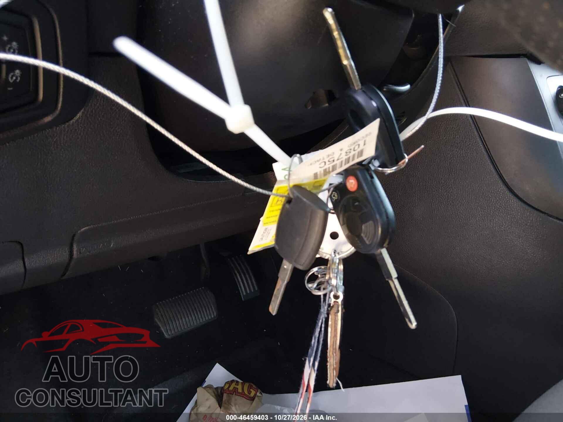FORD FOCUS 2017 - 1FADP3E27HL235357