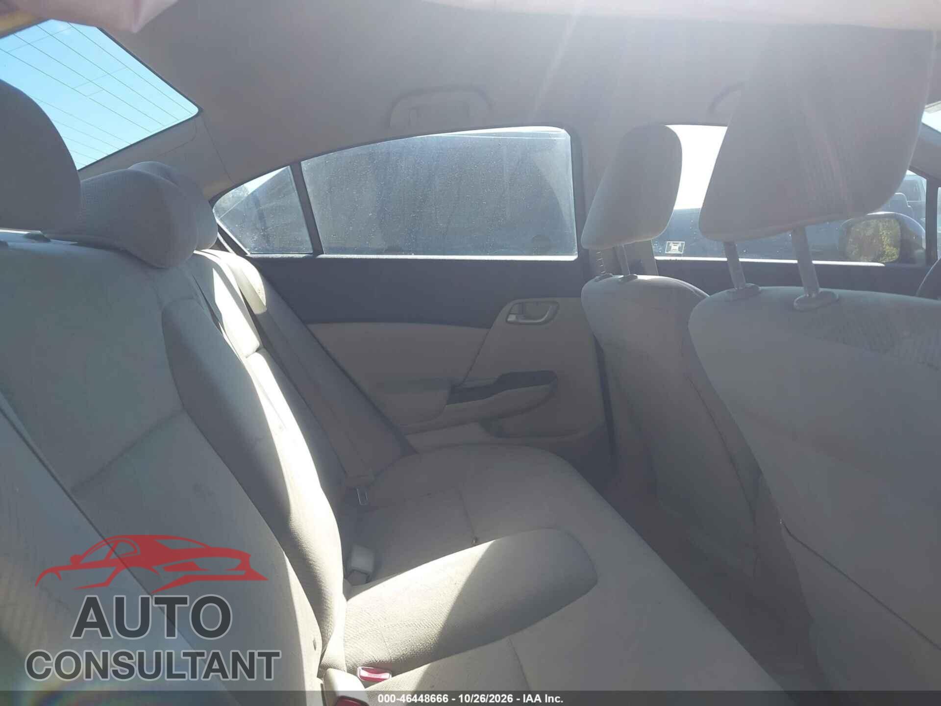 HONDA CIVIC 2012 - 2HGFB2F52CH560302