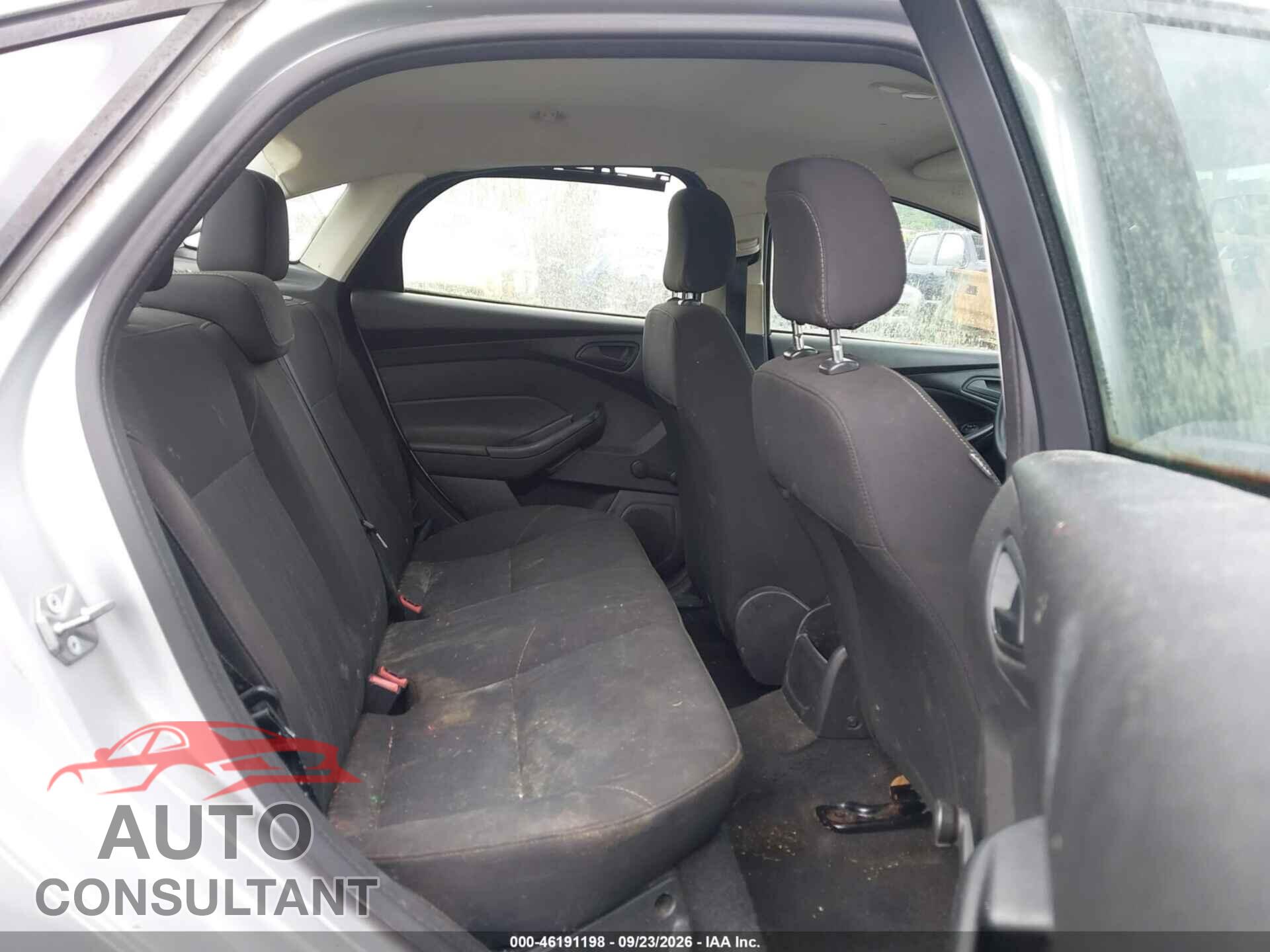 FORD FOCUS 2016 - 1FADP3E24GL322390
