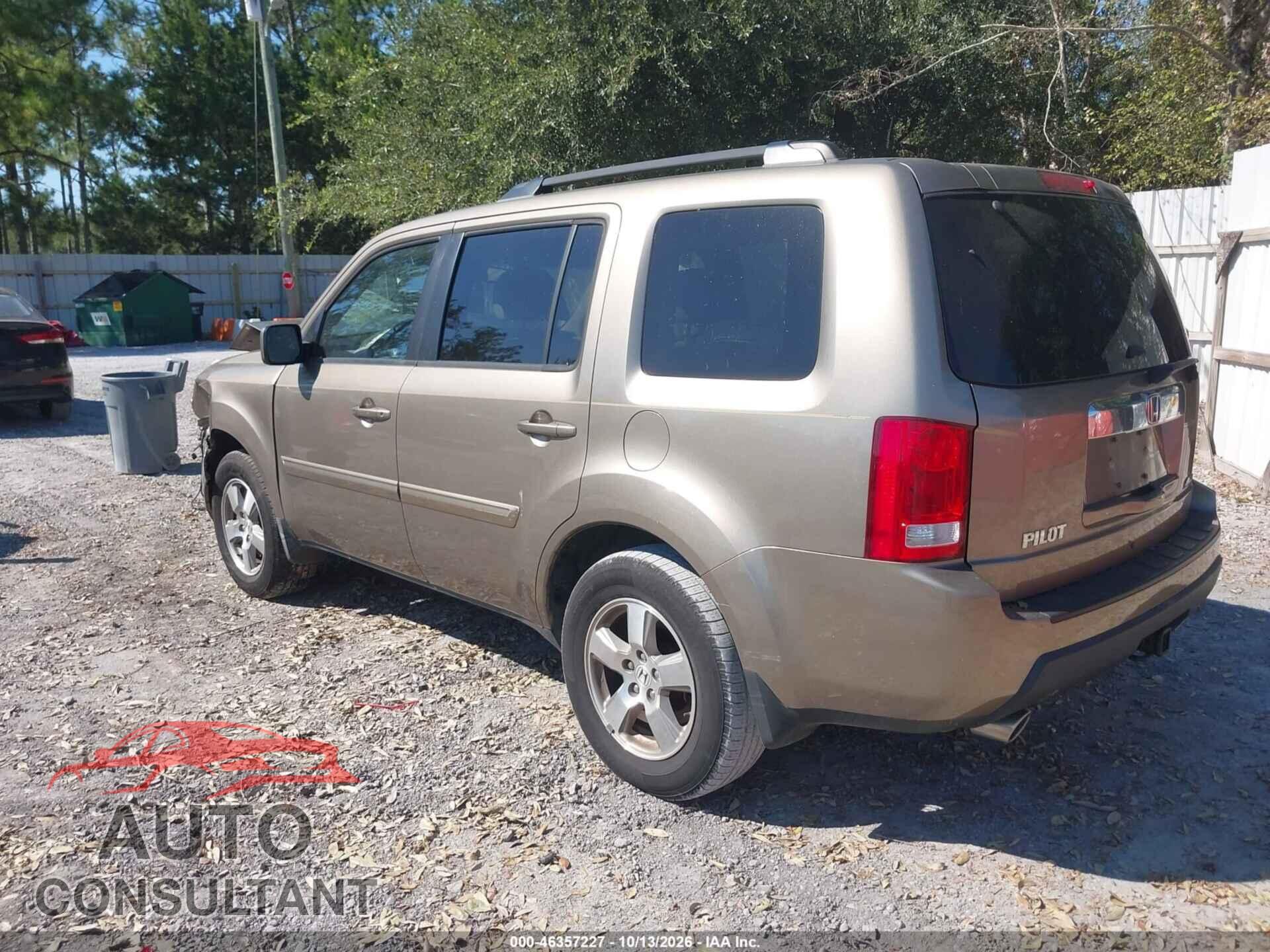 HONDA PILOT 2010 - 5FNYF4H56AB032995