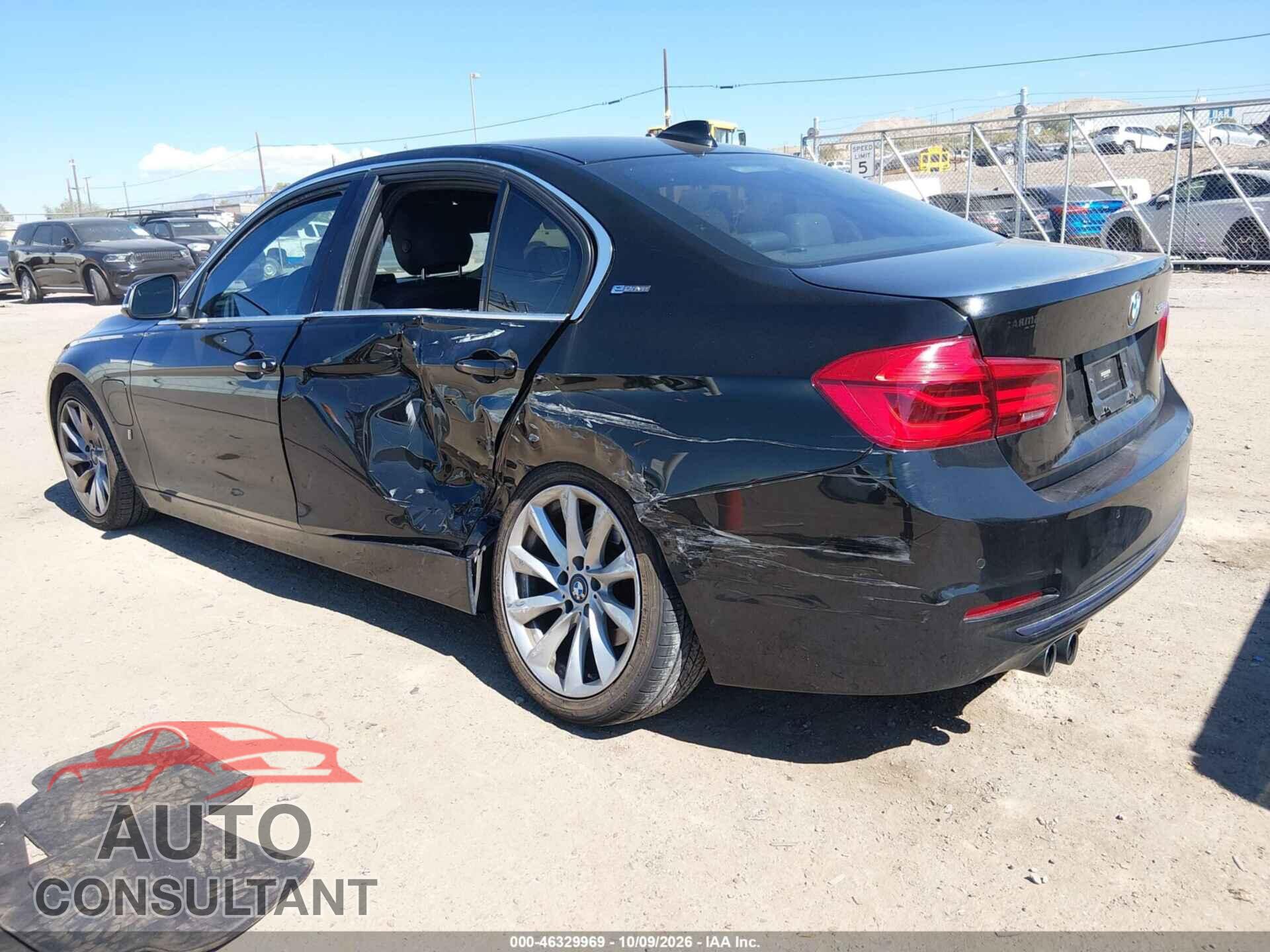 BMW 330E 2017 - WBA8E1C59HK895132