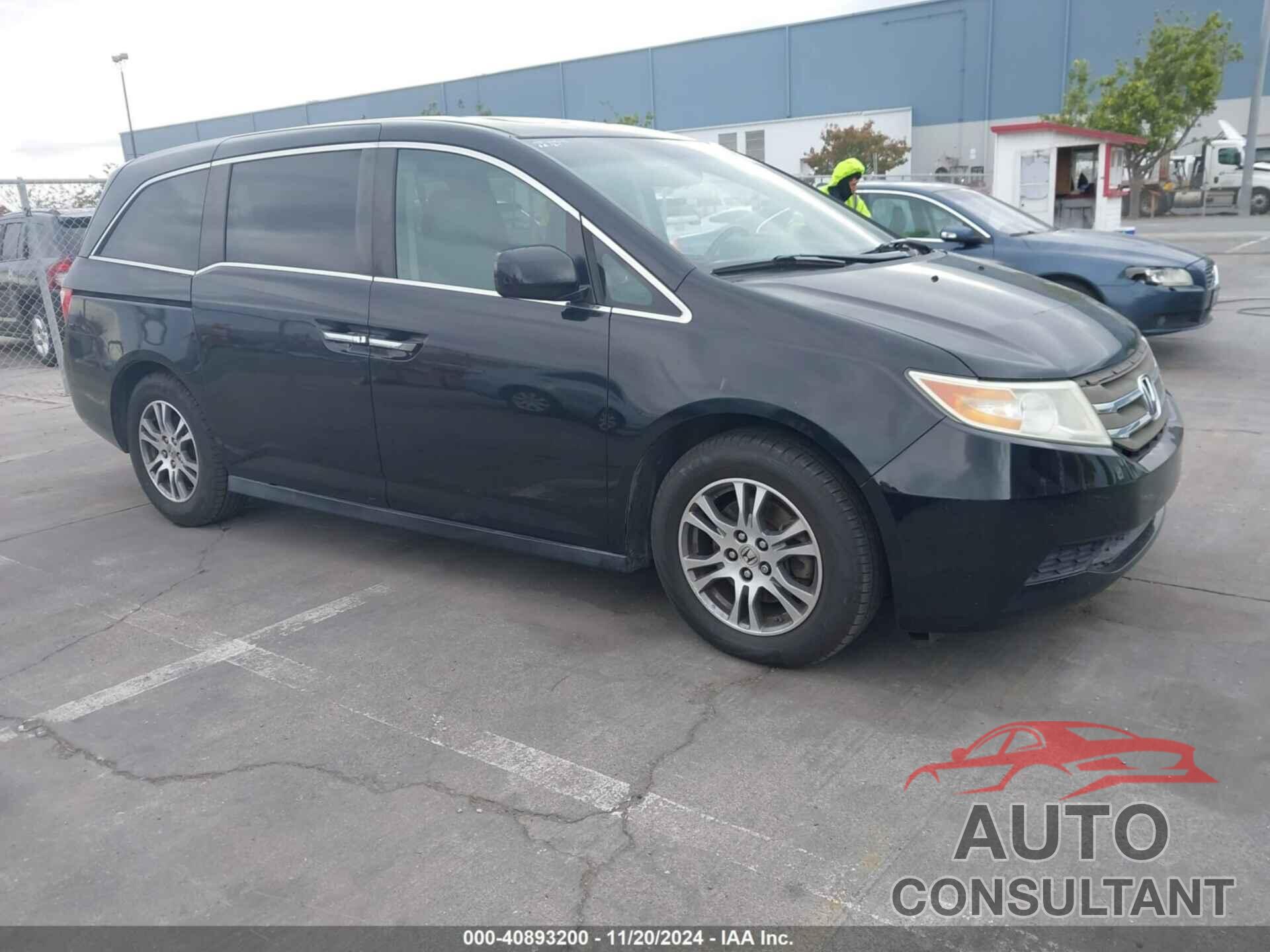 HONDA ODYSSEY 2013 - 5FNRL5H65DB090757