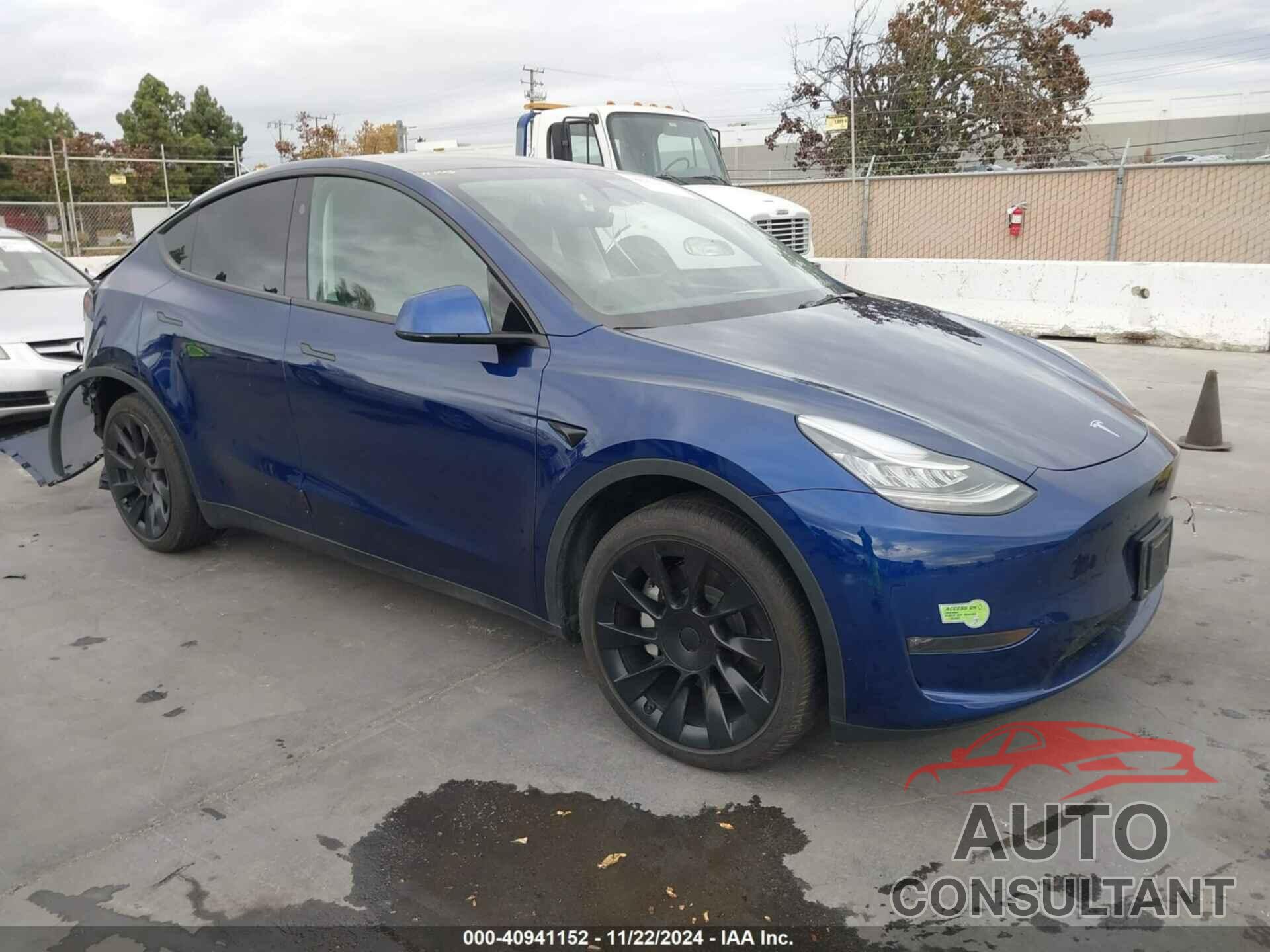 TESLA MODEL Y 2023 - 7SAYGDEE5PA122567