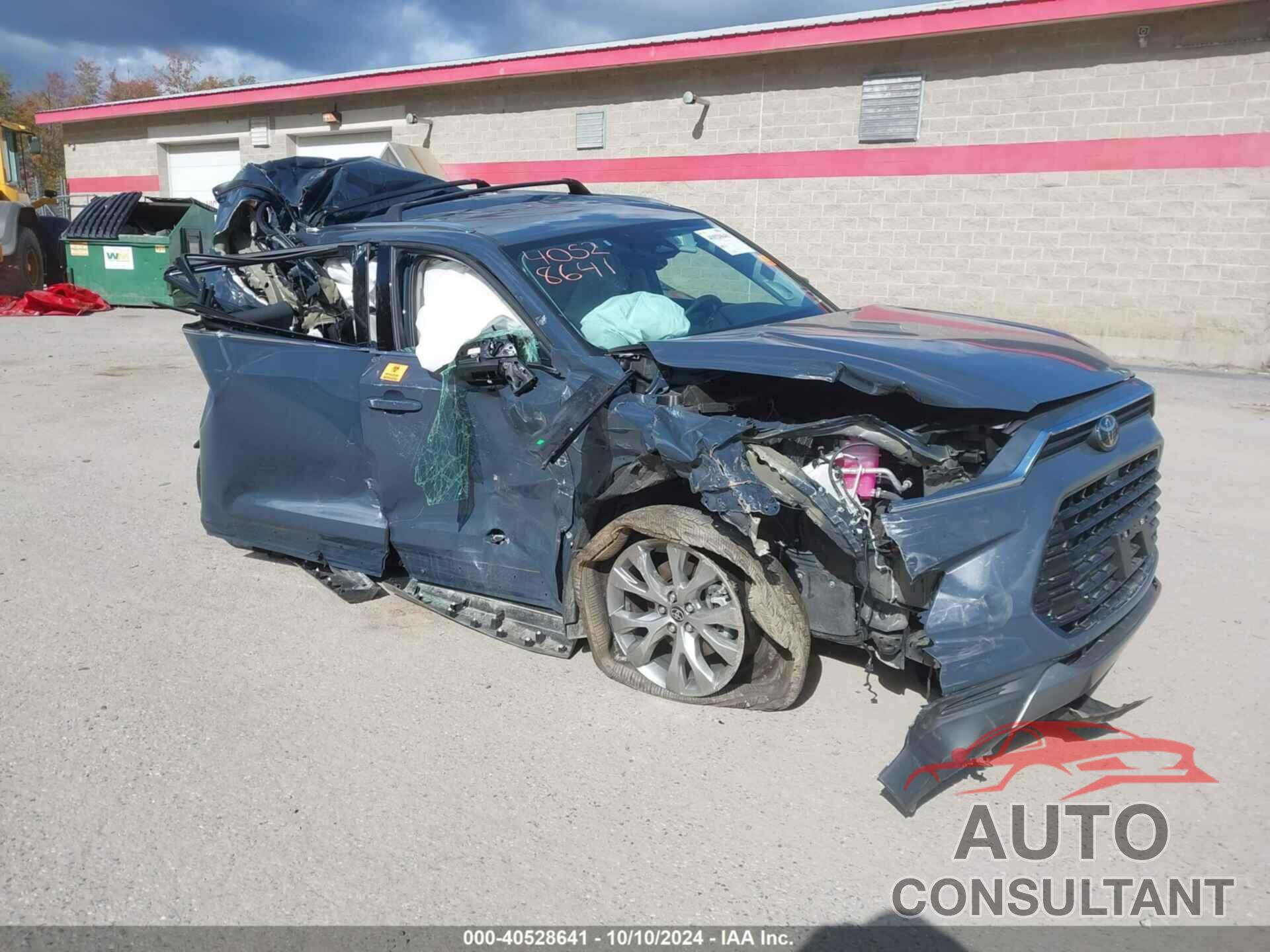 TOYOTA GRAND HIGHLANDER 2024 - 5TDACAB53RS023325
