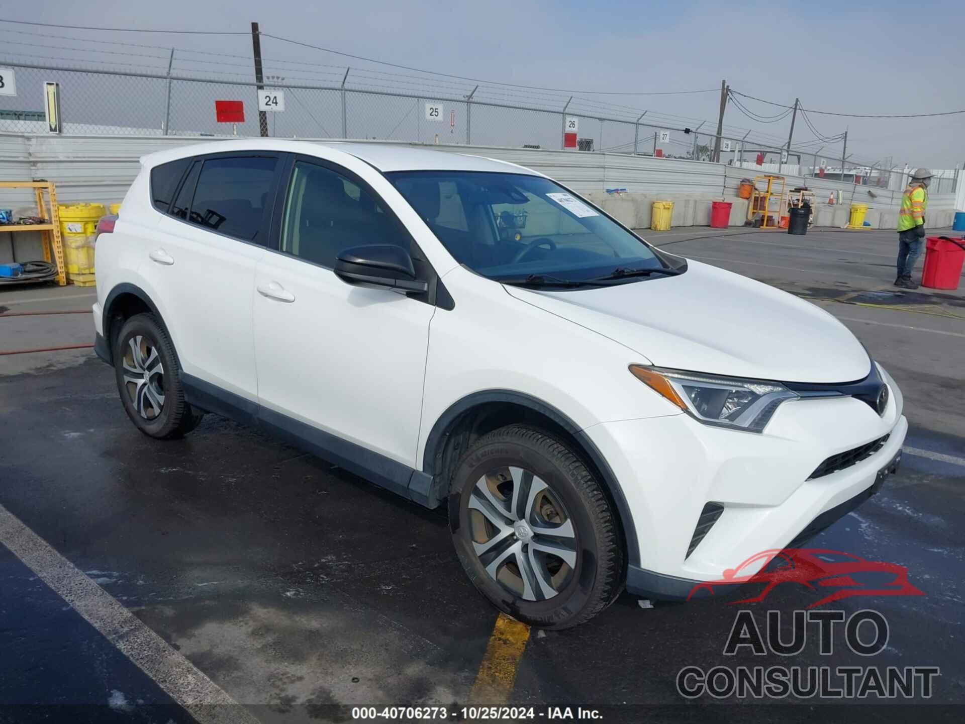 TOYOTA RAV4 2018 - JTMZFREV7JJ194150
