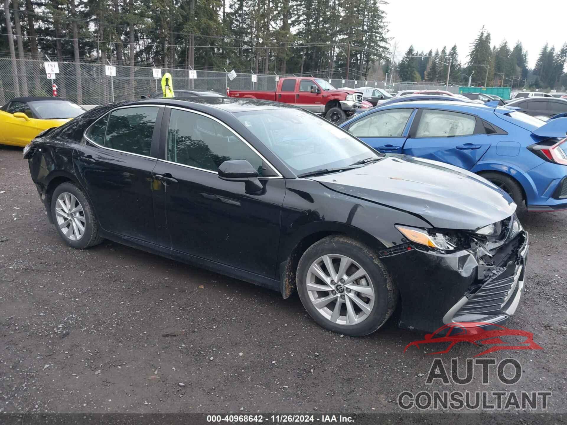 TOYOTA CAMRY 2022 - 4T1C11AKXNU705240