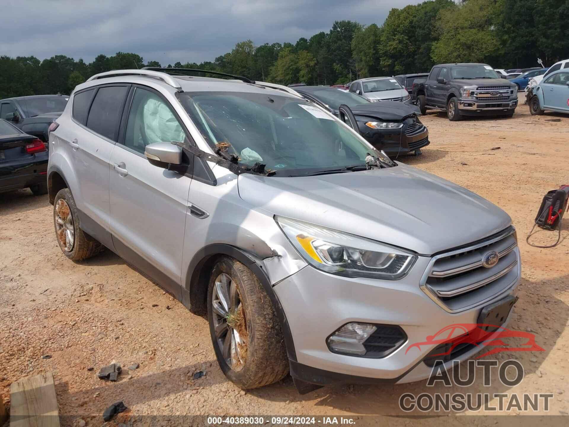 FORD ESCAPE 2017 - 1FMCU9JD6HUC30374