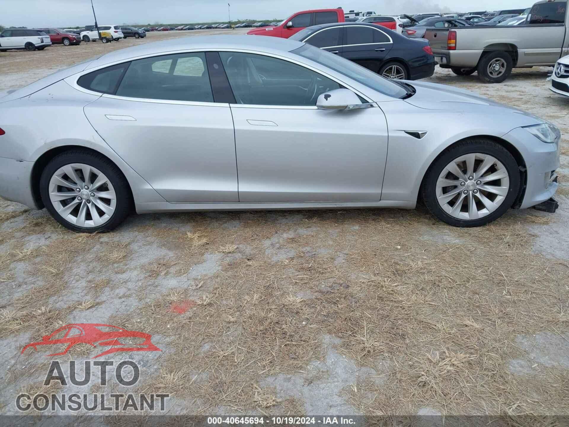 TESLA MODEL S 2017 - 5YJSA1E23HF175457