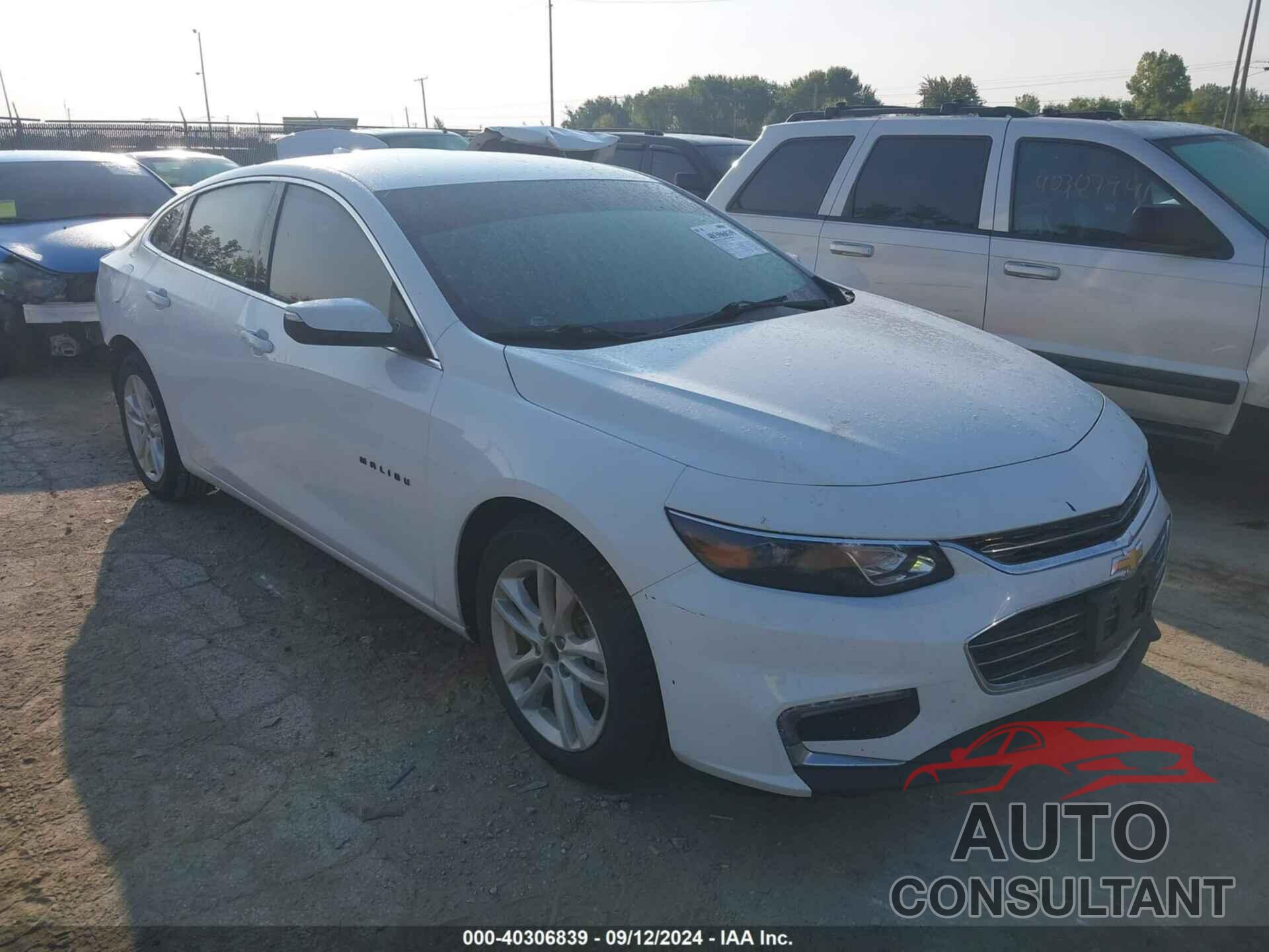 CHEVROLET MALIBU 2018 - 1G1ZD5ST3JF233720
