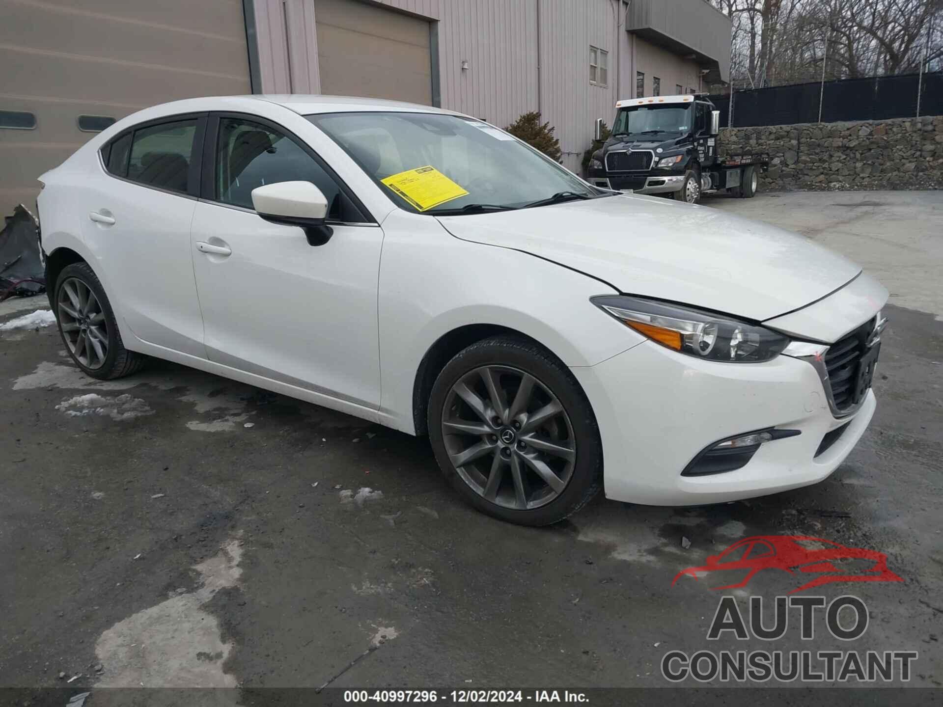 MAZDA MAZDA3 2018 - 3MZBN1V39JM240694