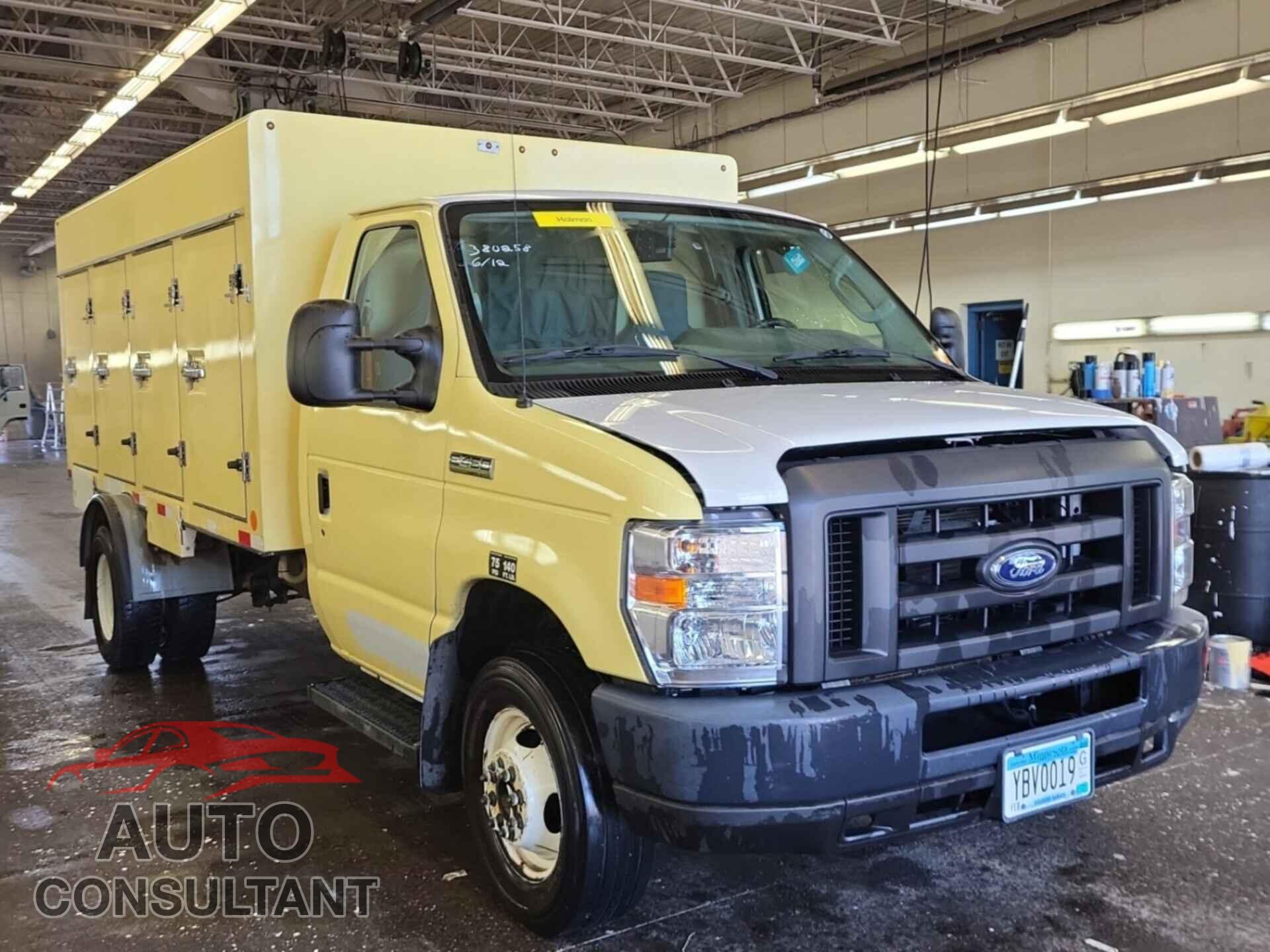 FORD ECONOLINE 2018 - 1FDXE4FSXJDC17481