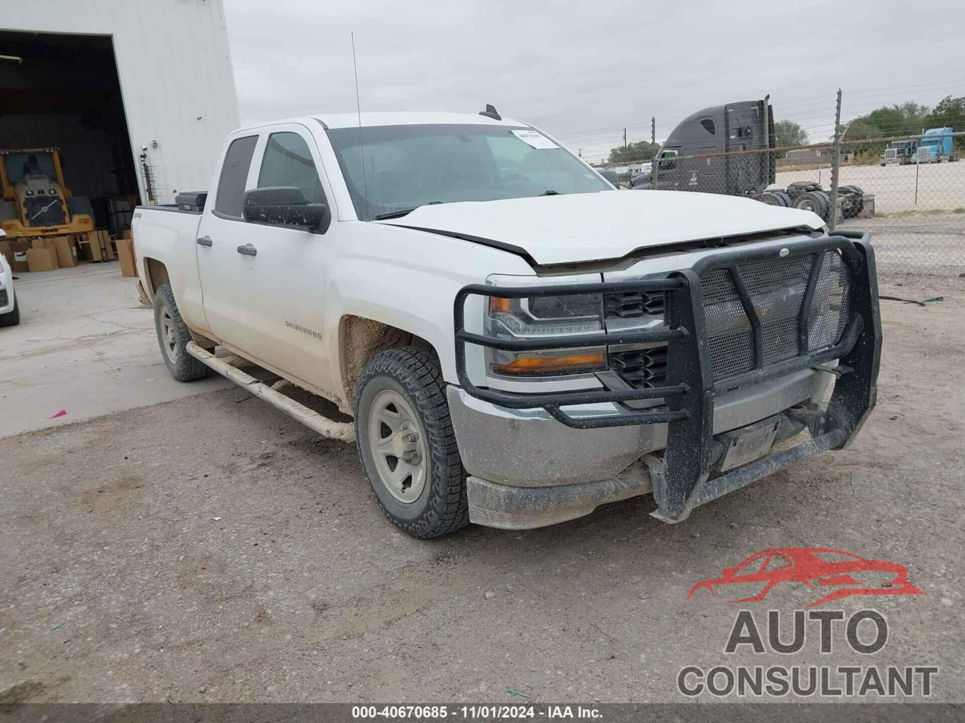 CHEVROLET SILVERADO 1500 2017 - 1GCVKNEC4HZ350755
