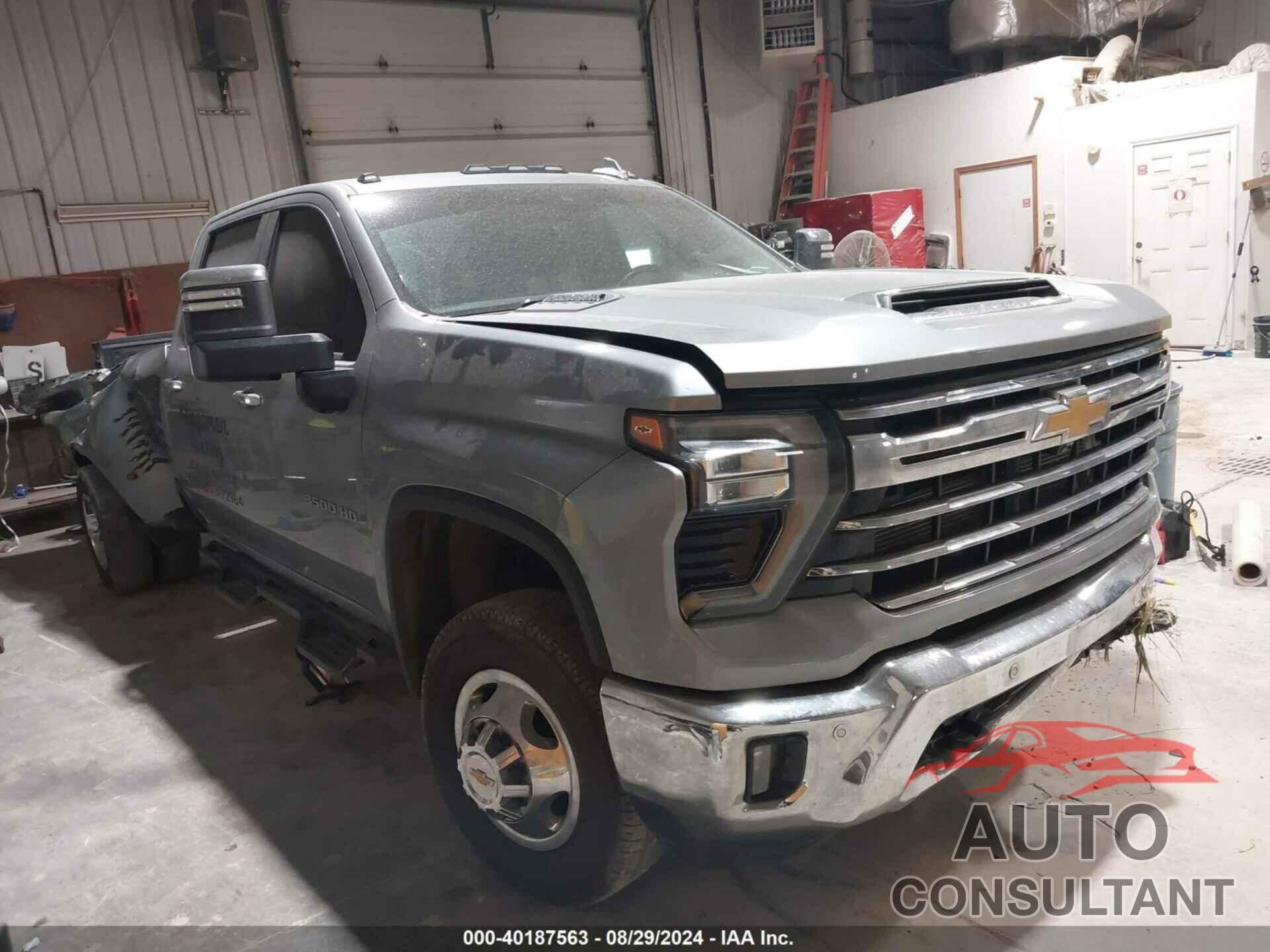 CHEVROLET SILVERADO 3500HD 2024 - 1GC4YUEY6RF186783