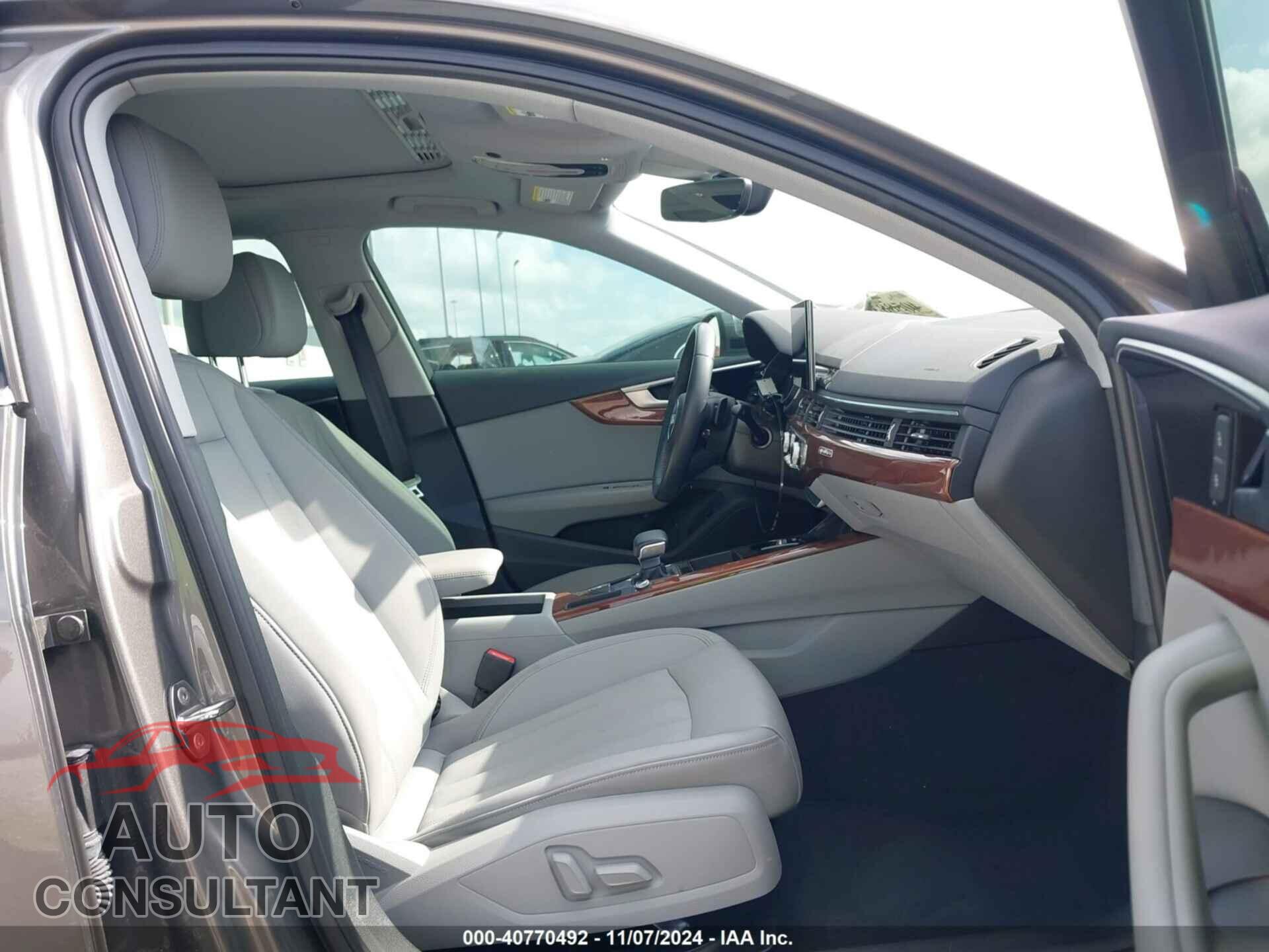 AUDI A4 2021 - WAUABAF44MA075263