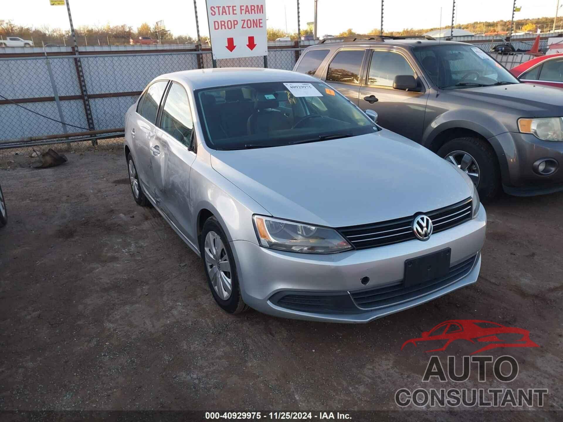 VOLKSWAGEN JETTA 2013 - 3VWDP7AJ9DM413032