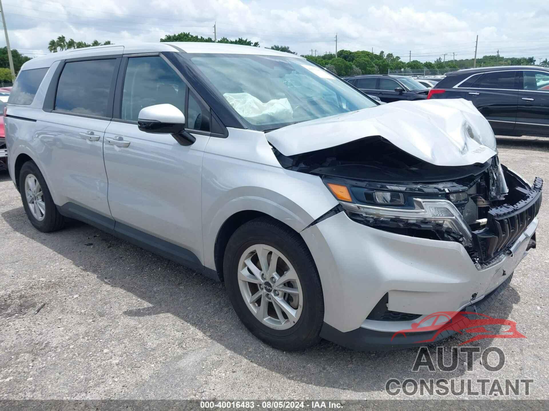 KIA CARNIVAL MPV 2023 - KNDNB4H35P6235684