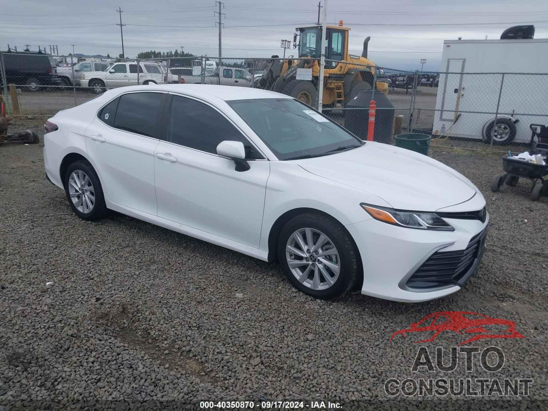 TOYOTA CAMRY 2022 - 4T1C11BK3NU054774
