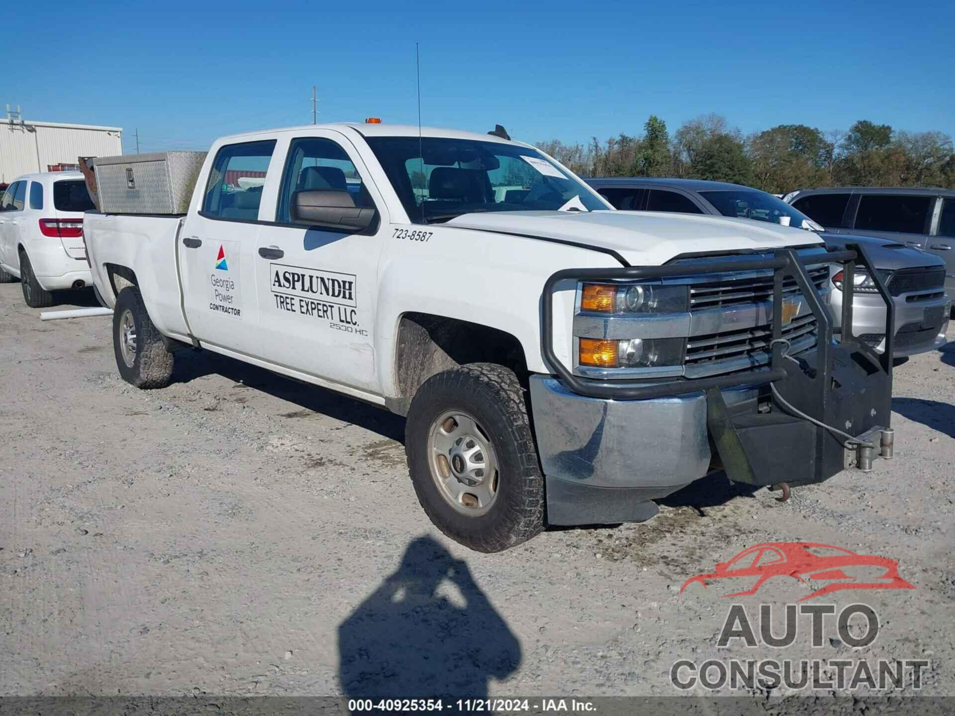 CHEVROLET SILVERADO 2500HD 2018 - 1GC1KUEG5JF212337