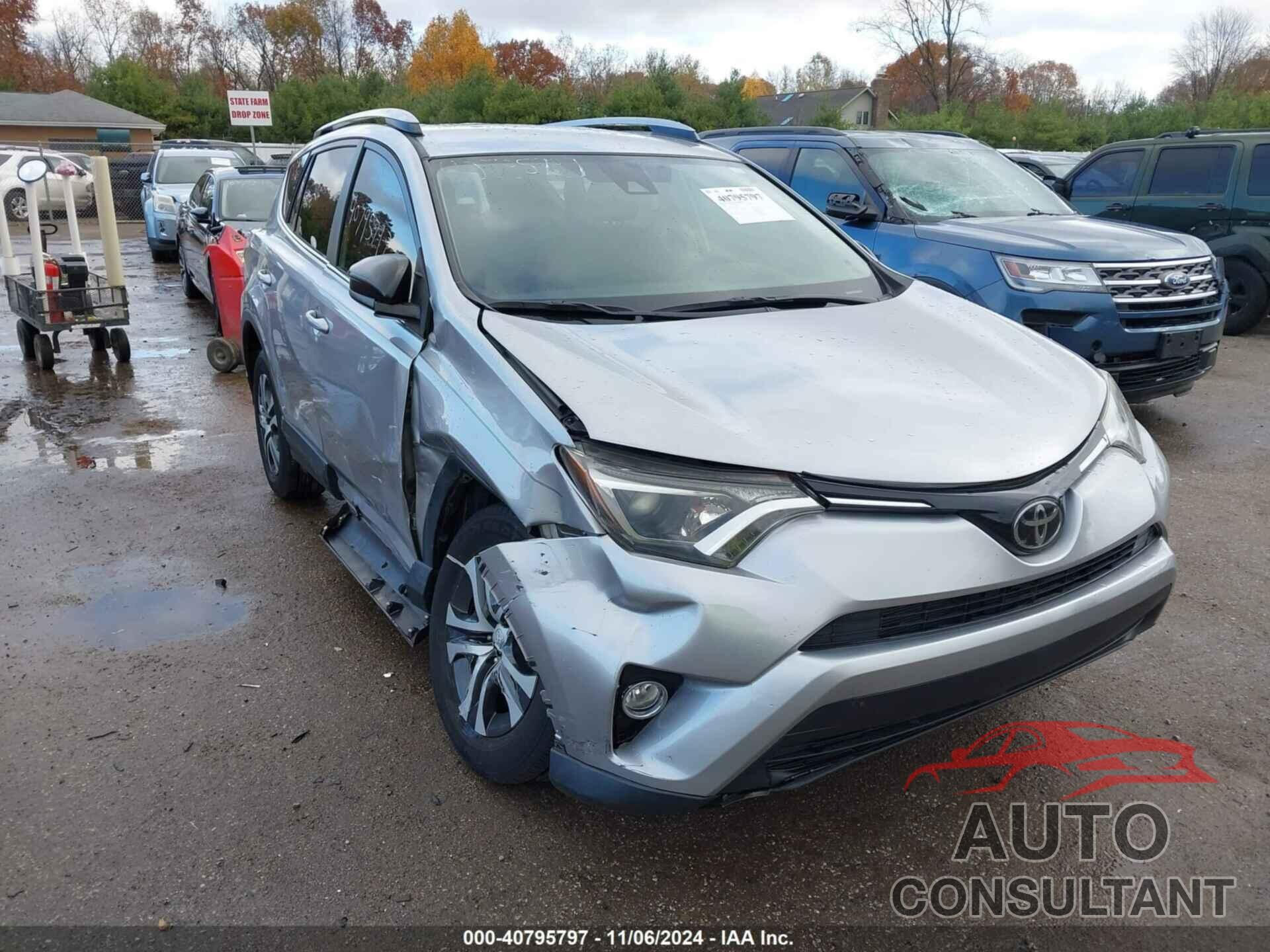 TOYOTA RAV4 2018 - JTMZFREV3JJ197837