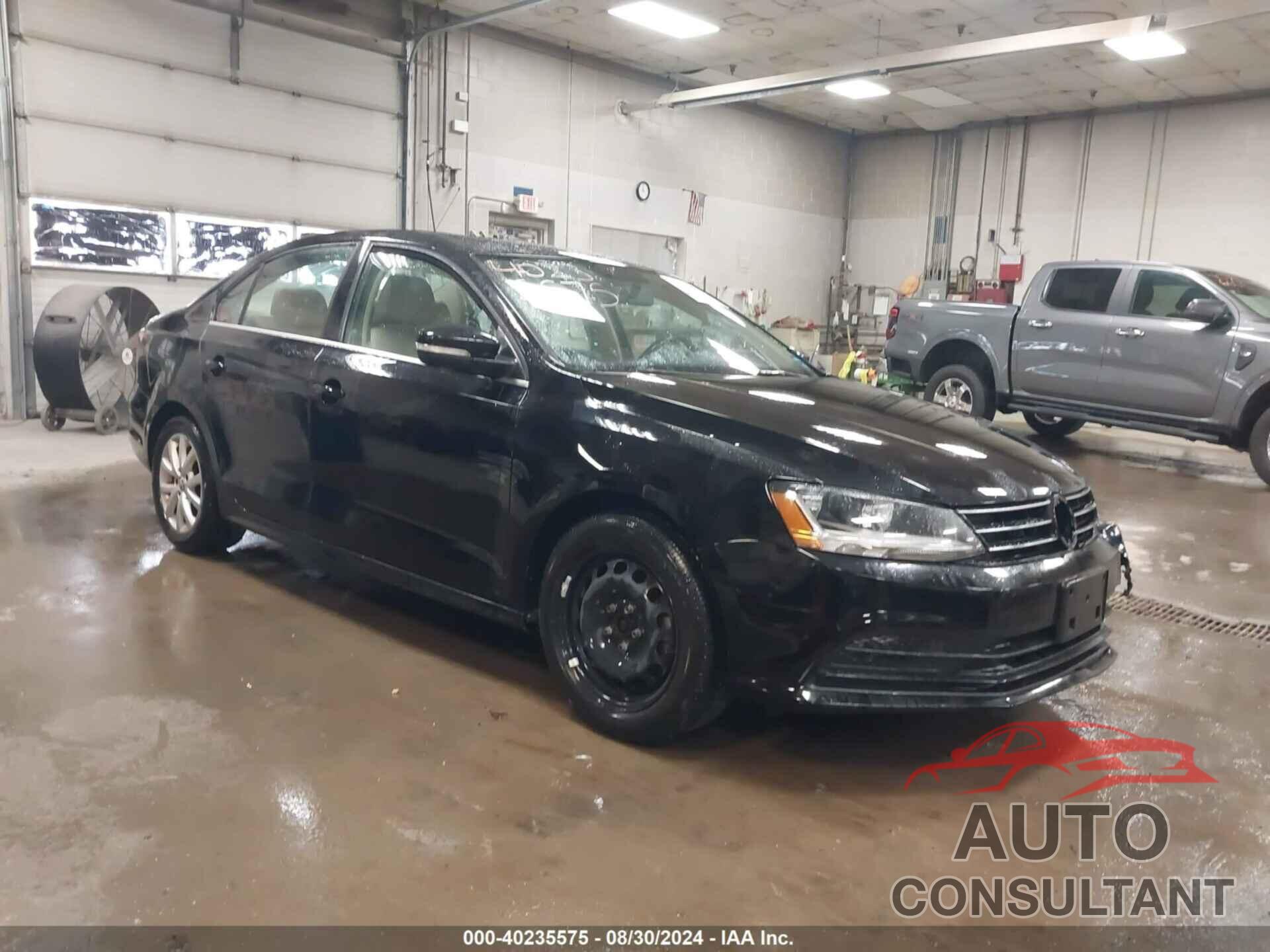 VOLKSWAGEN JETTA 2017 - 3VWB67AJ9HM302416