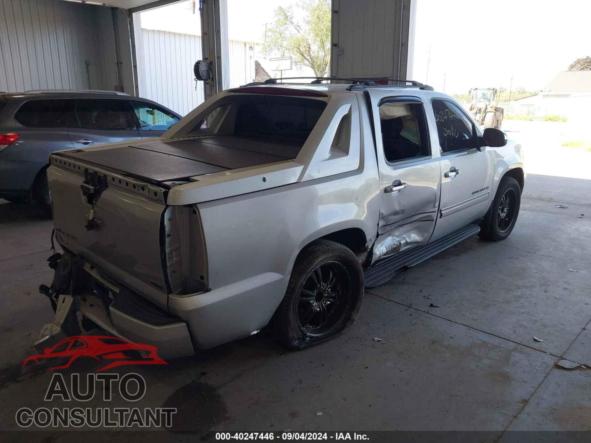 CHEVROLET AVALANCHE 1500 2011 - 3GNTKEE31BG274871