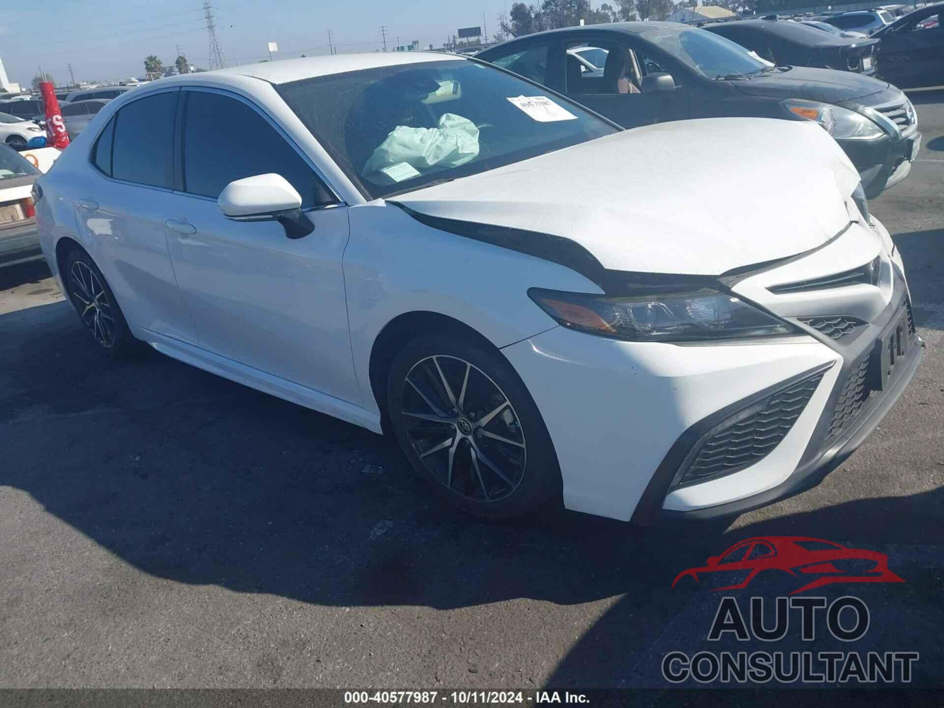 TOYOTA CAMRY 2023 - 4T1G11AK3PU730579