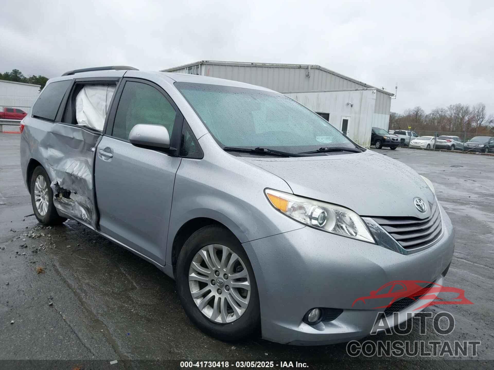 TOYOTA SIENNA 2017 - 5TDYZ3DCXHS888196