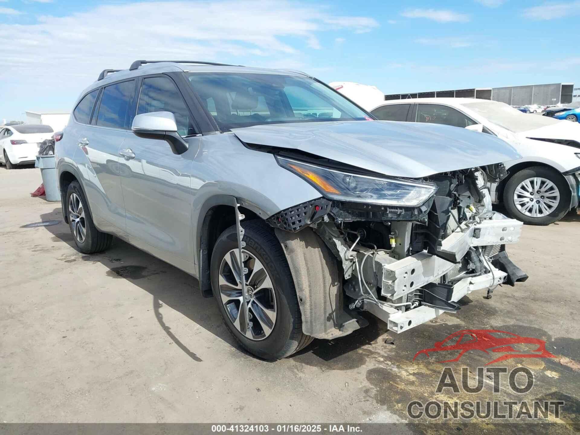 TOYOTA HIGHLANDER 2021 - 5TDHZRBHXMS114705