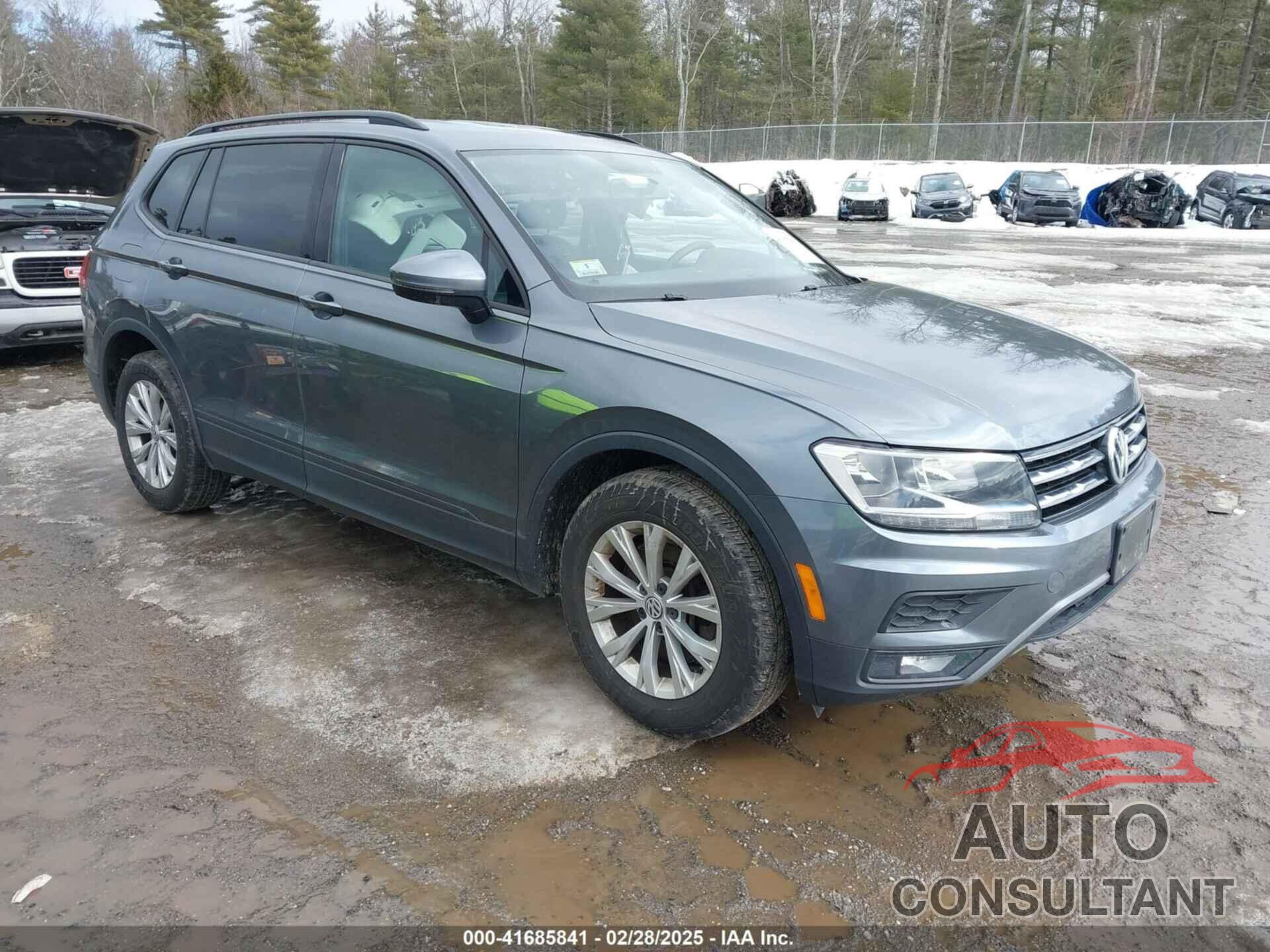 VOLKSWAGEN TIGUAN 2018 - 3VV0B7AX2JM011628