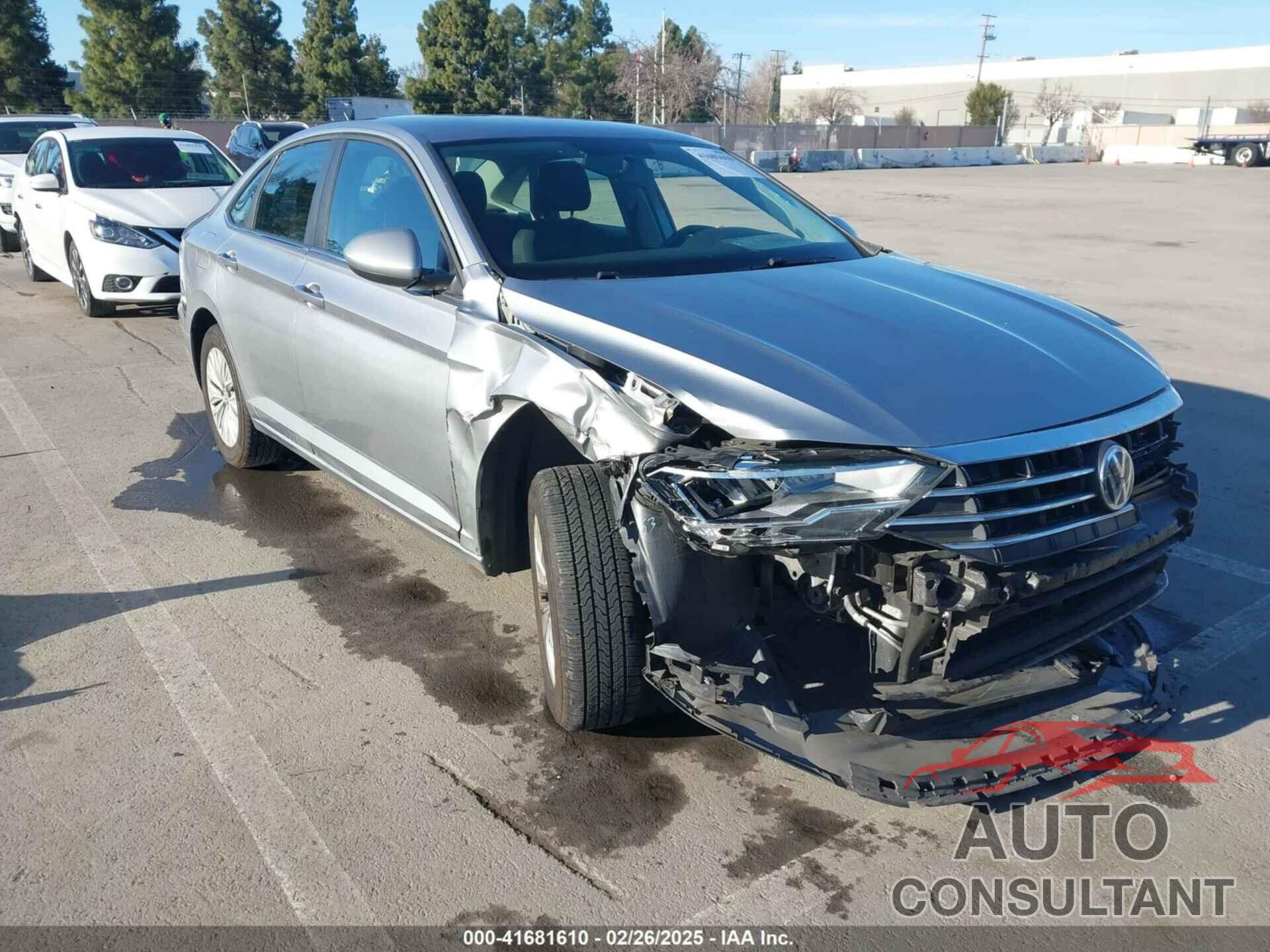 VOLKSWAGEN JETTA 2019 - 3VWC57BUXKM186778