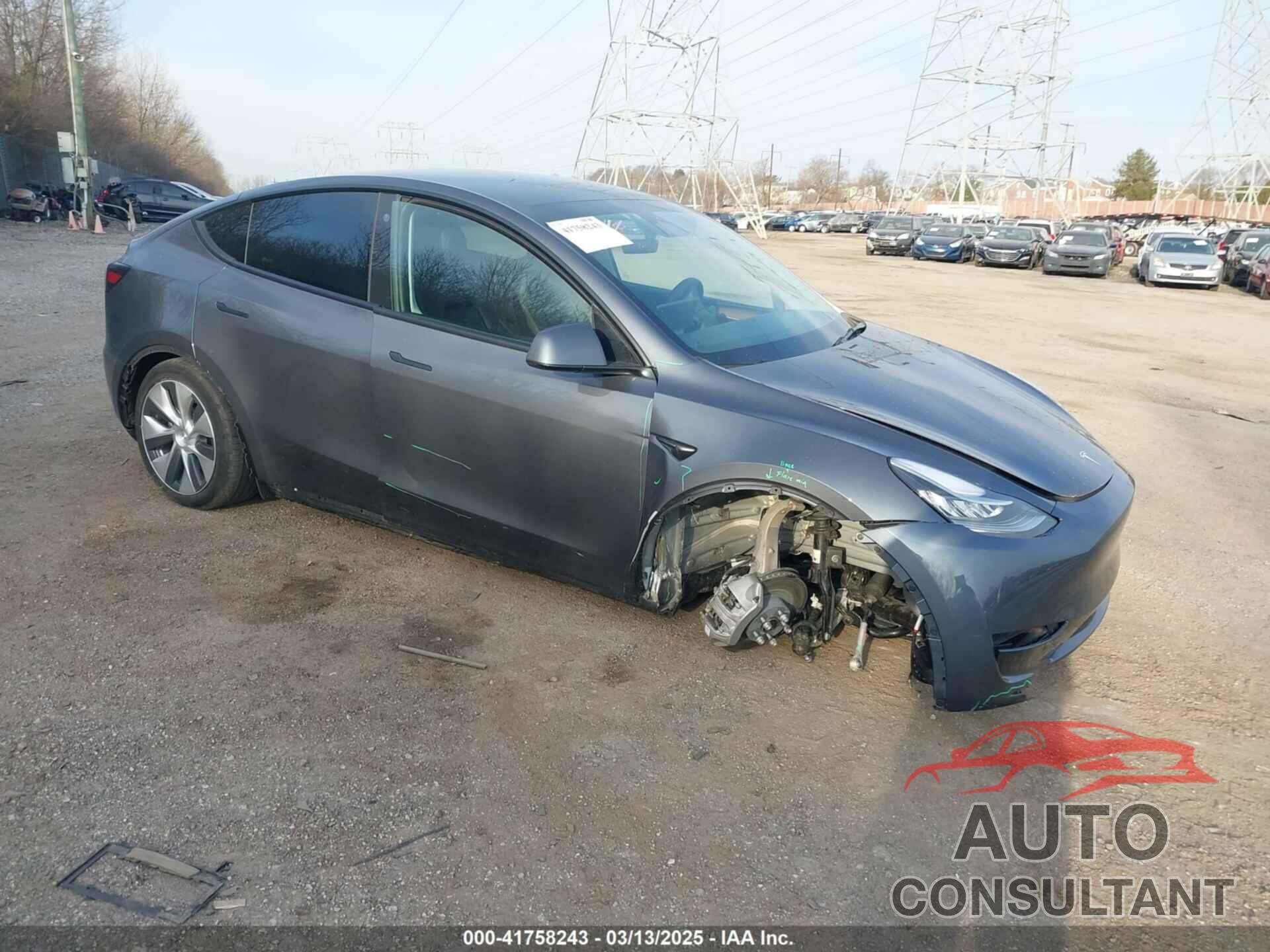 TESLA MODEL Y 2023 - 7SAYGAEEXPF612231